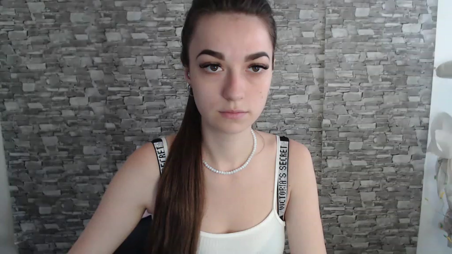 Gallery image thumbnail from Eva_Eldis's myfreecams stream on, 08/11/2023, 10:20 image 4 of 20