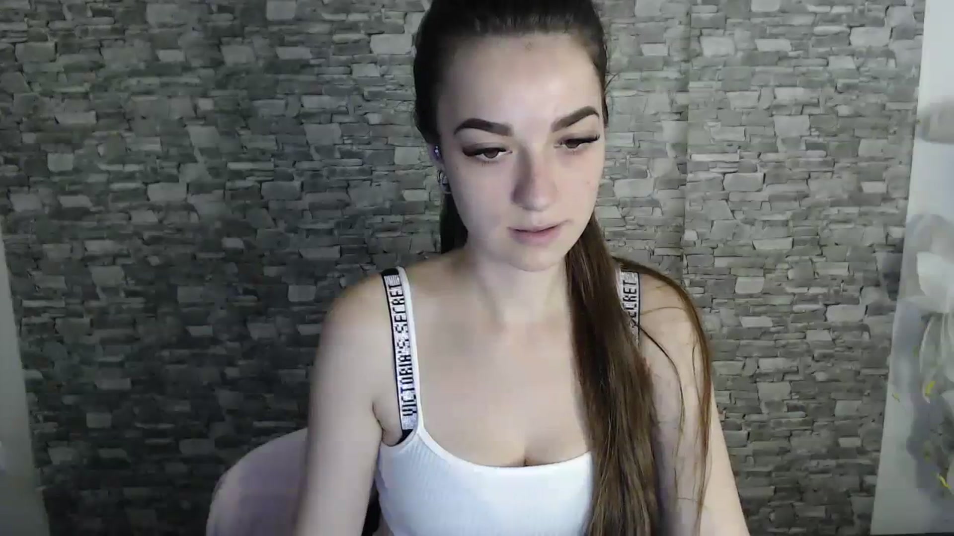 Gallery image thumbnail from Eva_Eldis's myfreecams stream on, 08/11/2023, 13:07 image 14 of 20