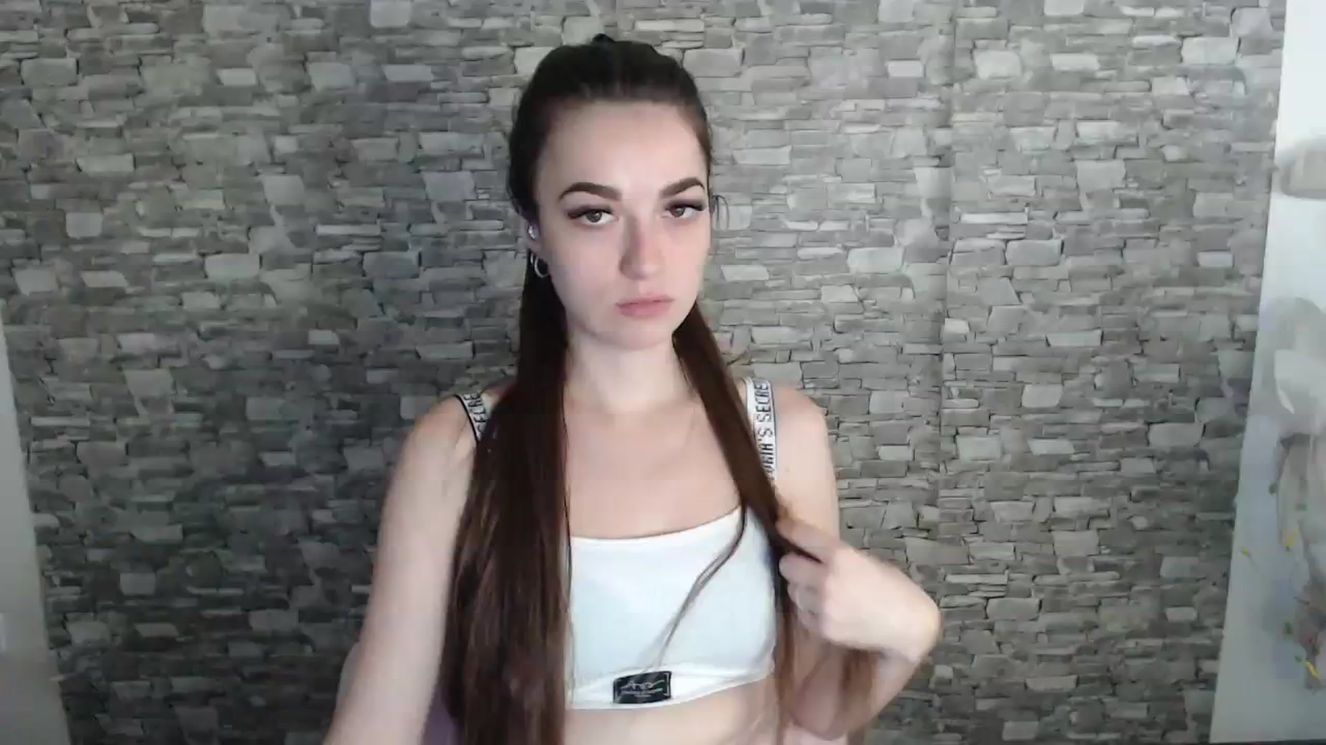 Gallery image thumbnail from Eva_Eldis's myfreecams stream on, 08/11/2023, 14:08 image 4 of 20