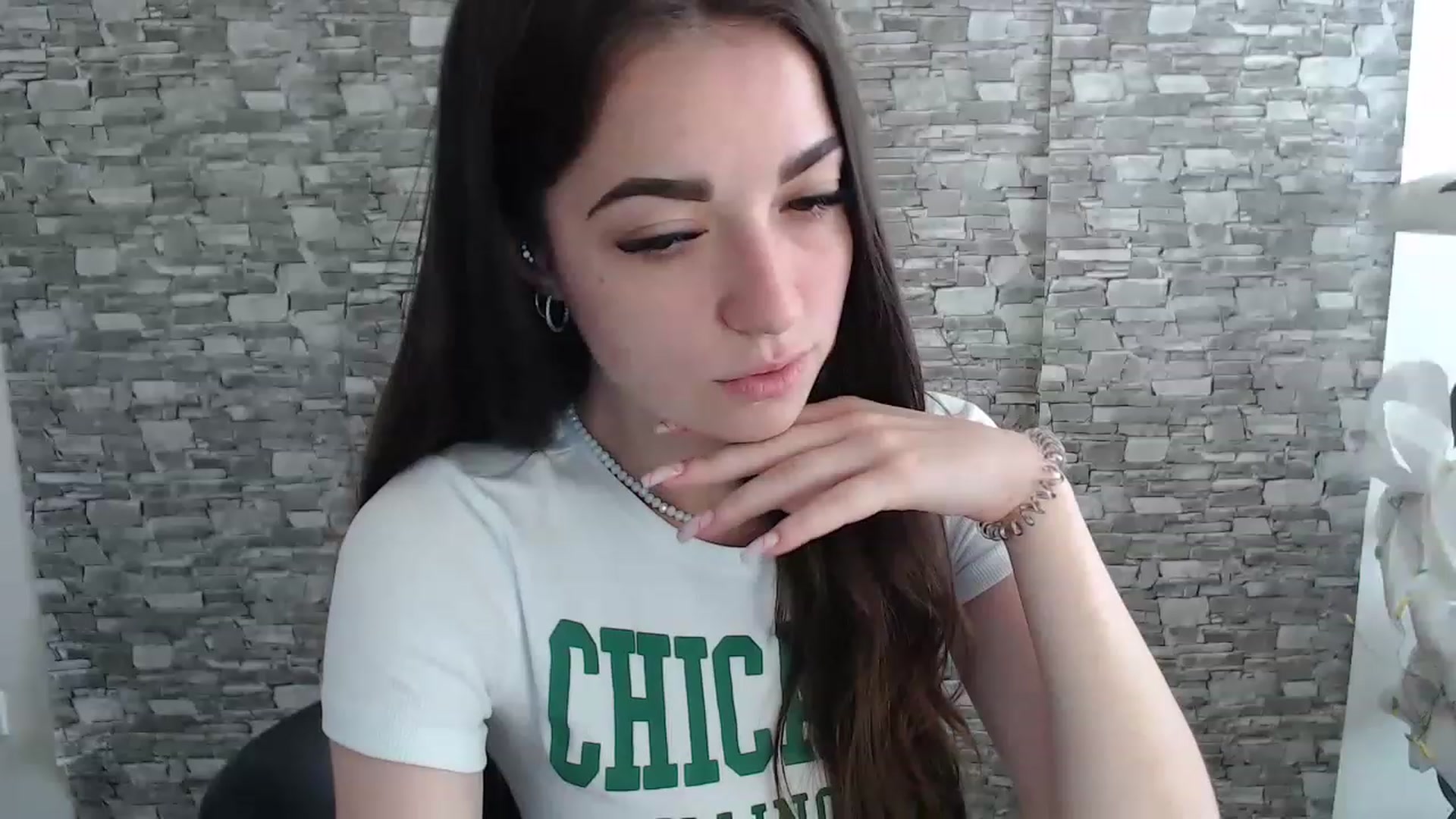 Gallery image thumbnail from Eva_Eldis's myfreecams stream on, 08/14/2023, 09:13 image 12 of 20