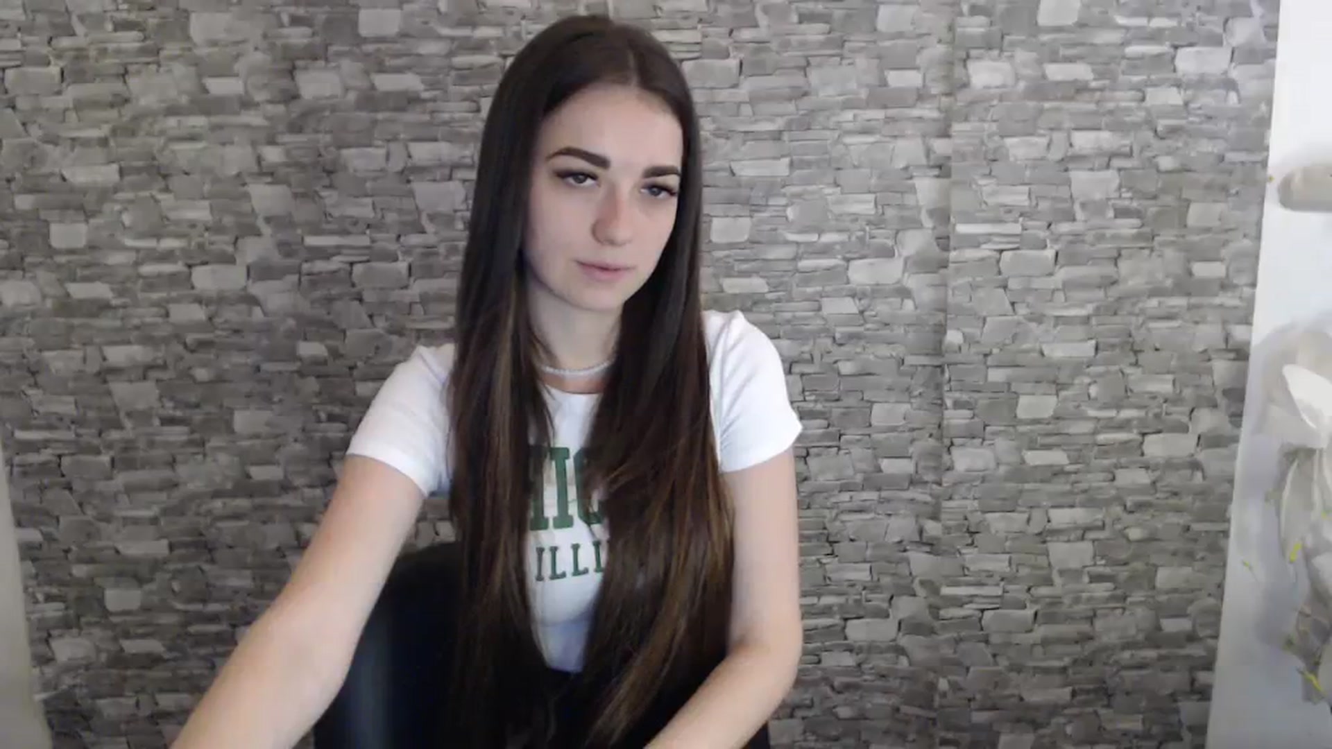 Gallery image thumbnail from Eva_Eldis's myfreecams stream on, 08/17/2023, 15:02 image 2 of 20