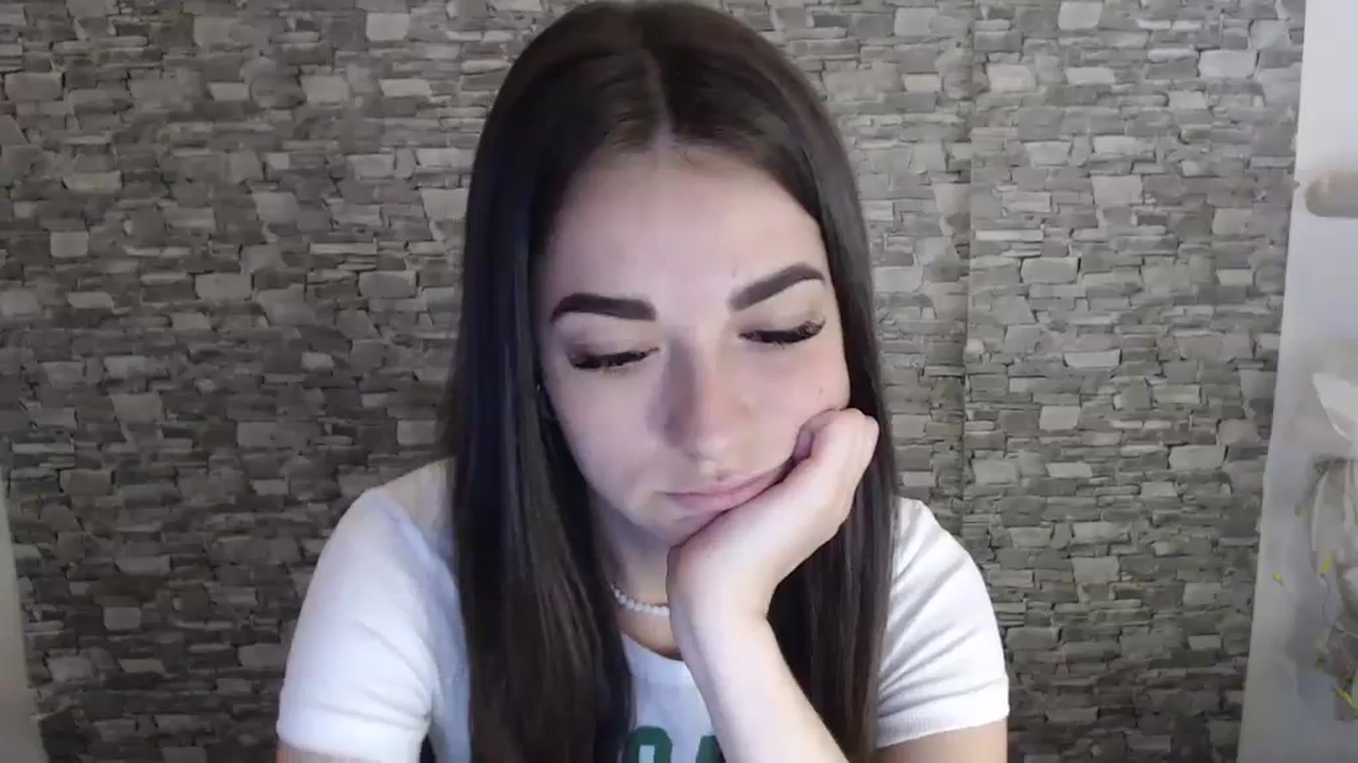 Gallery image thumbnail from Eva_Eldis's myfreecams stream on, 08/17/2023, 15:02 image 19 of 20
