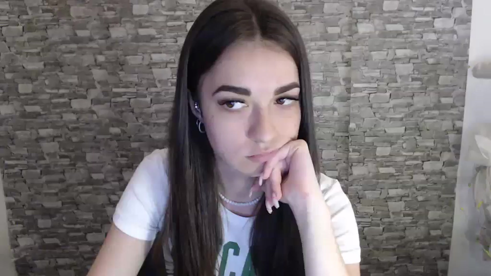 Gallery image thumbnail from Eva_Eldis's myfreecams stream on, 08/17/2023, 15:02 image 20 of 20