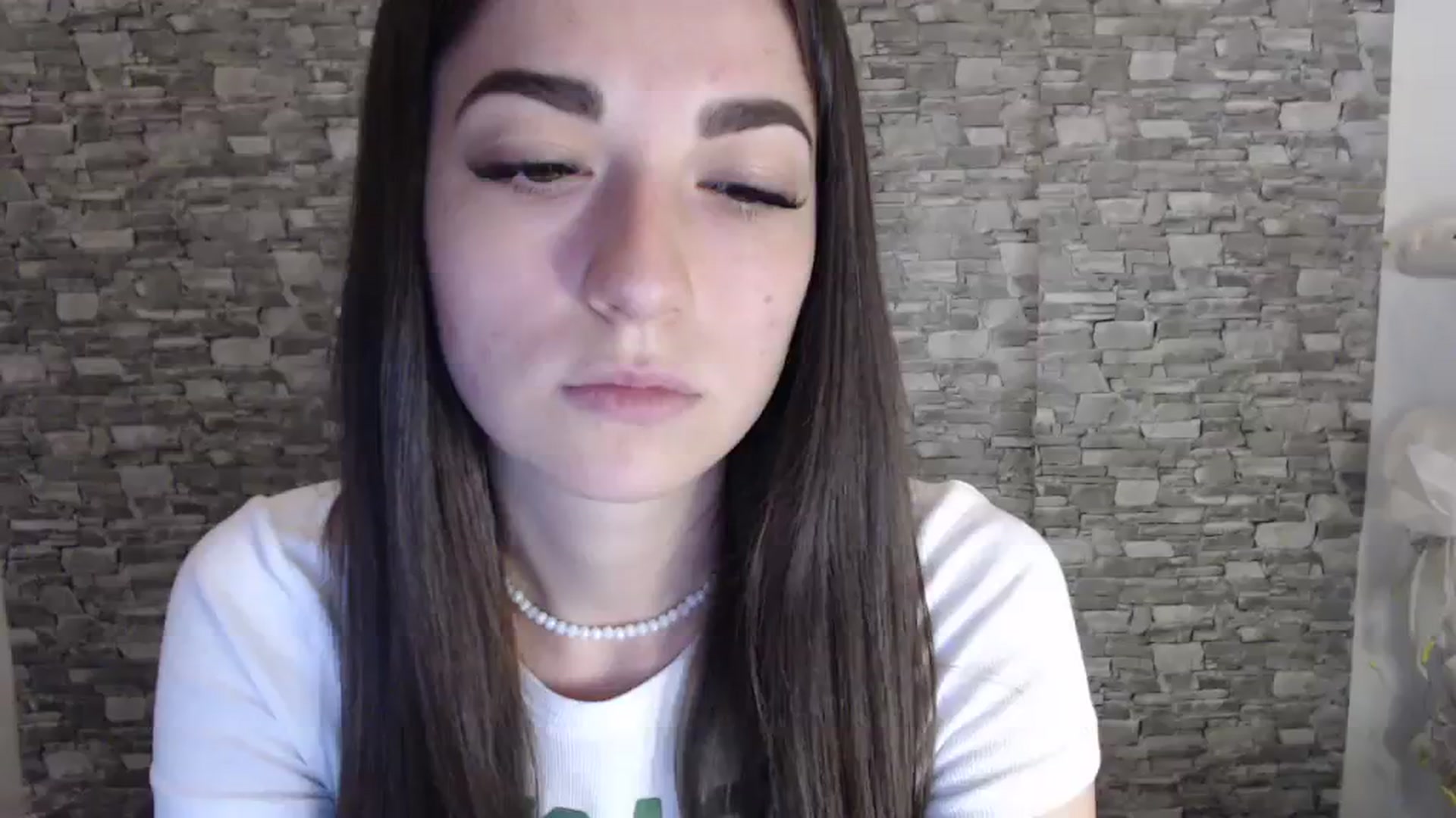 Gallery image thumbnail from Eva_Eldis's myfreecams stream on, 08/17/2023, 16:31 image 19 of 20