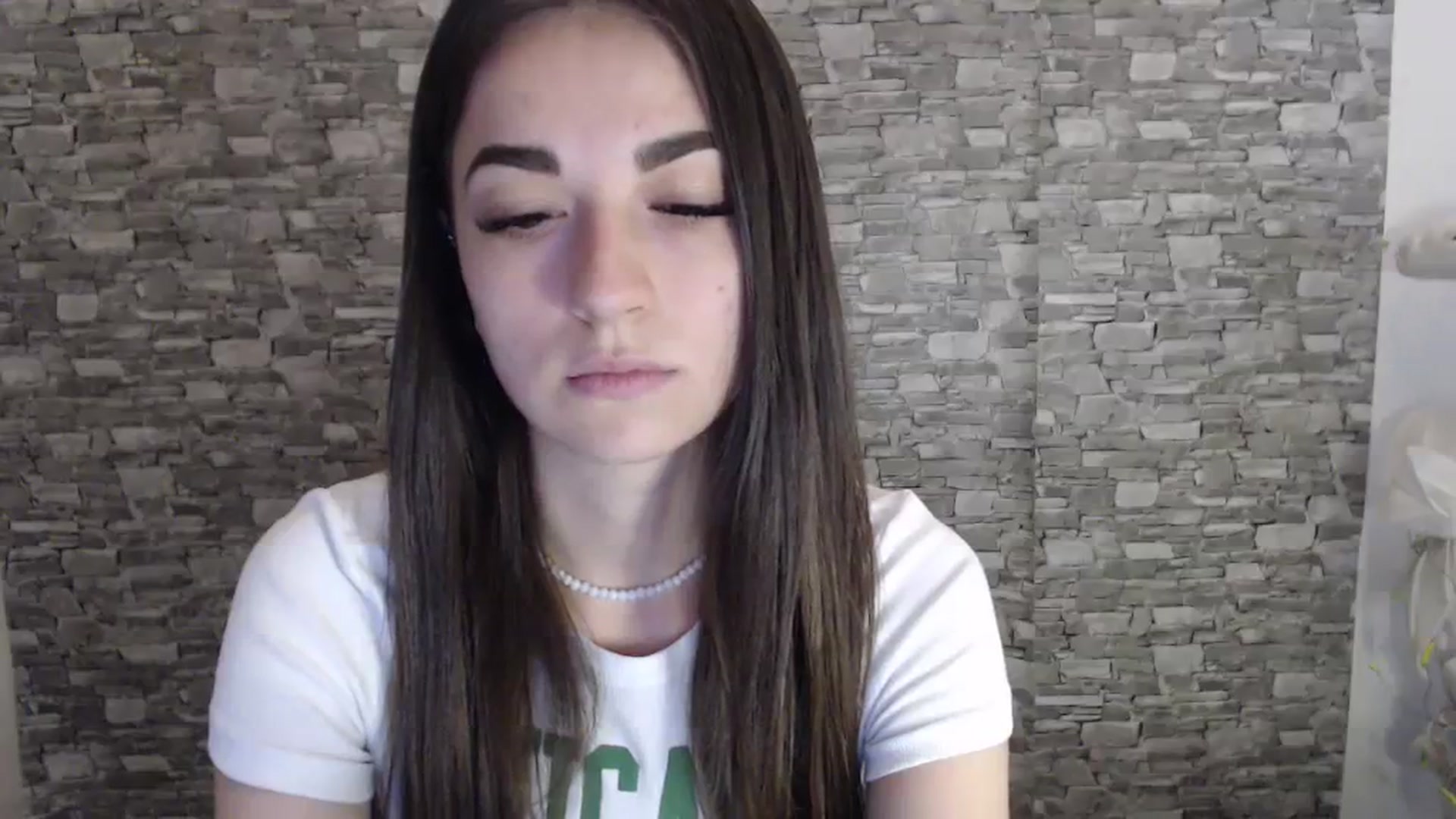 Gallery image thumbnail from Eva_Eldis's myfreecams stream on, 08/17/2023, 16:31 image 9 of 20
