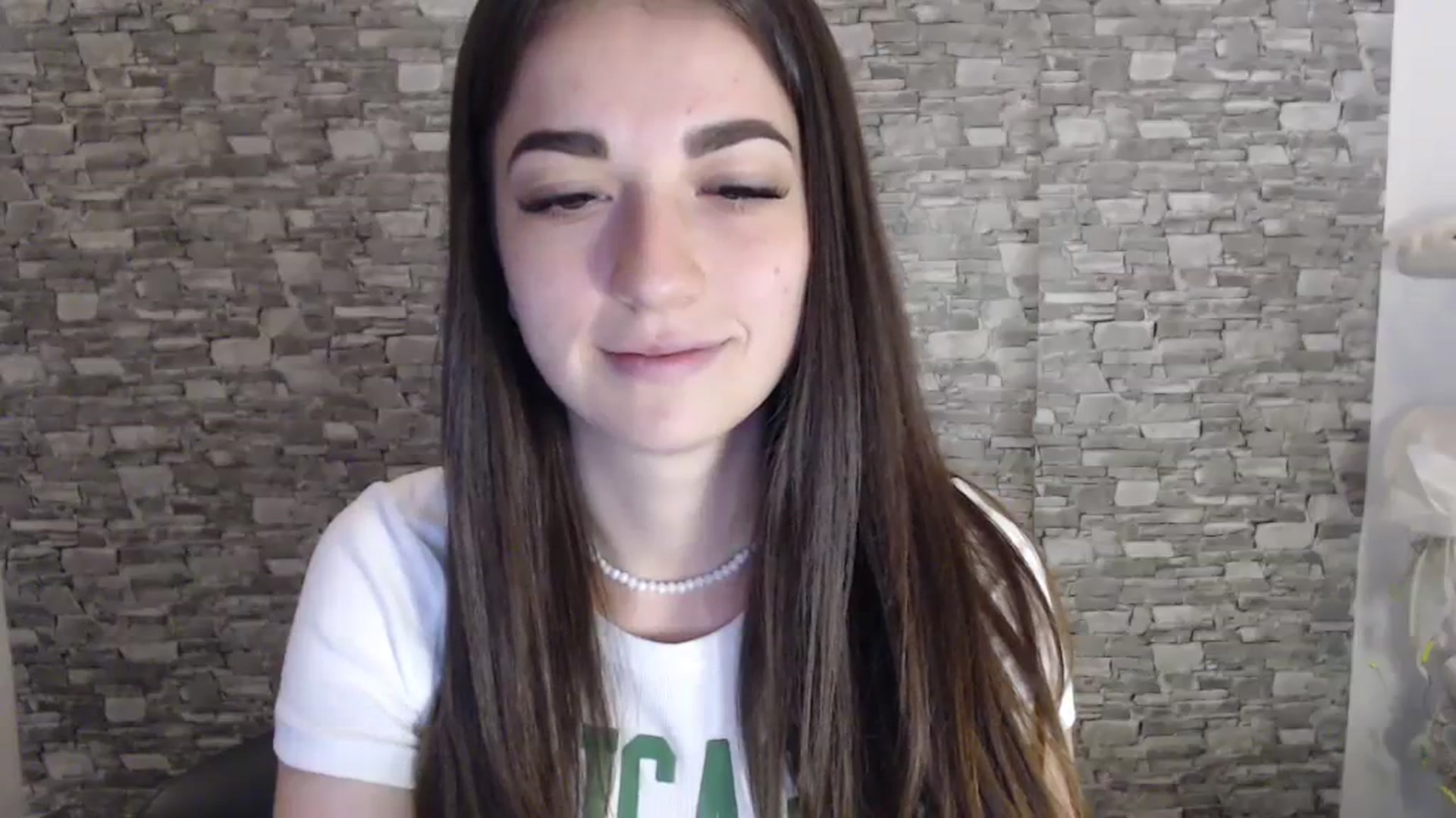 Gallery image thumbnail from Eva_Eldis's myfreecams stream on, 08/17/2023, 16:31 image 17 of 20