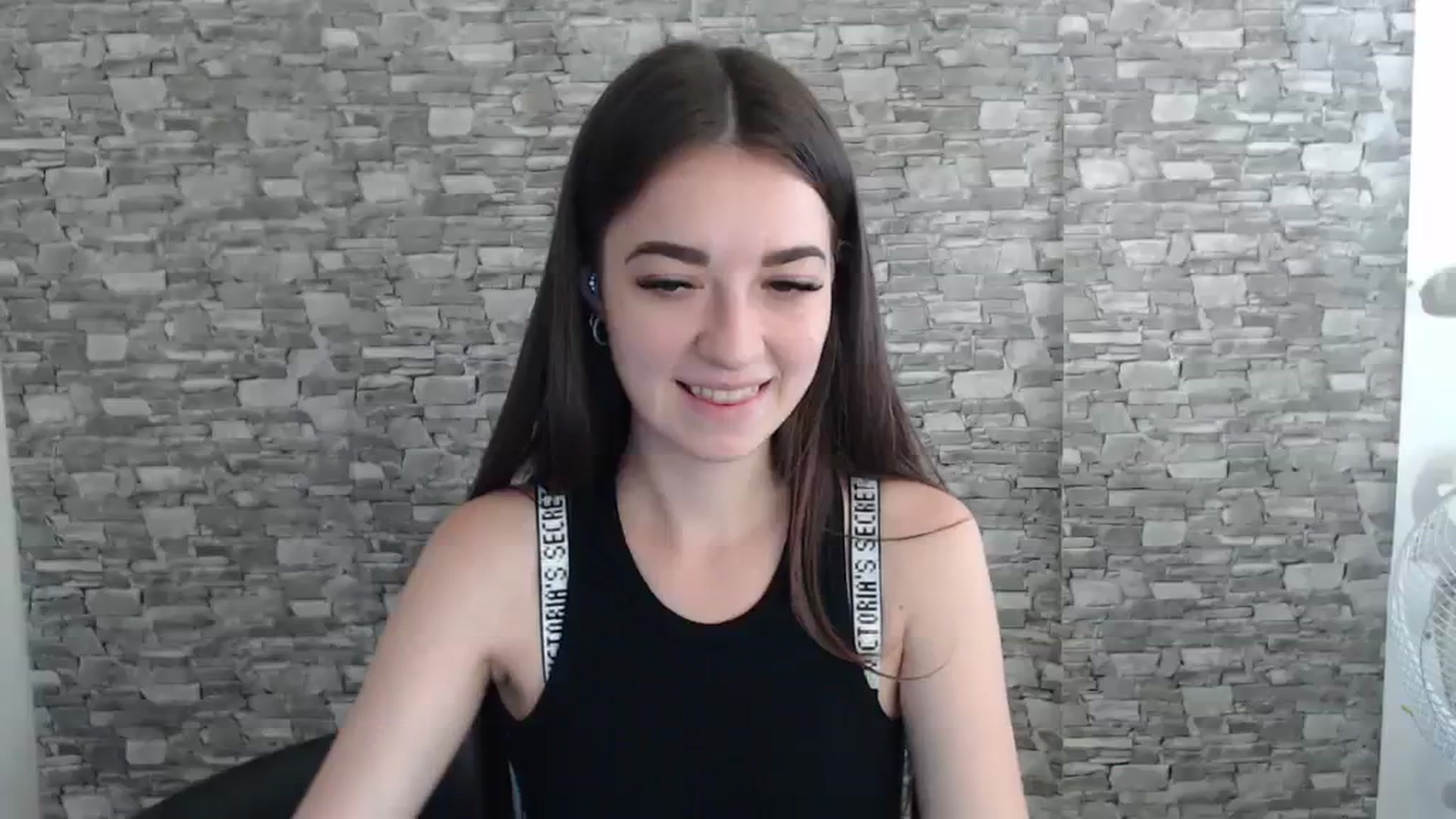 Gallery image thumbnail from Eva_Eldis's myfreecams stream on, 08/18/2023, 09:55 image 19 of 20