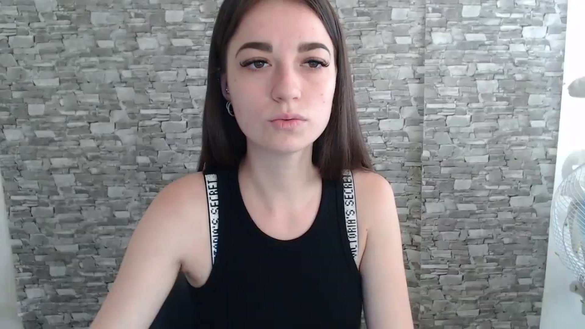 Gallery image thumbnail from Eva_Eldis's myfreecams stream on, 08/18/2023, 09:55 image 7 of 20