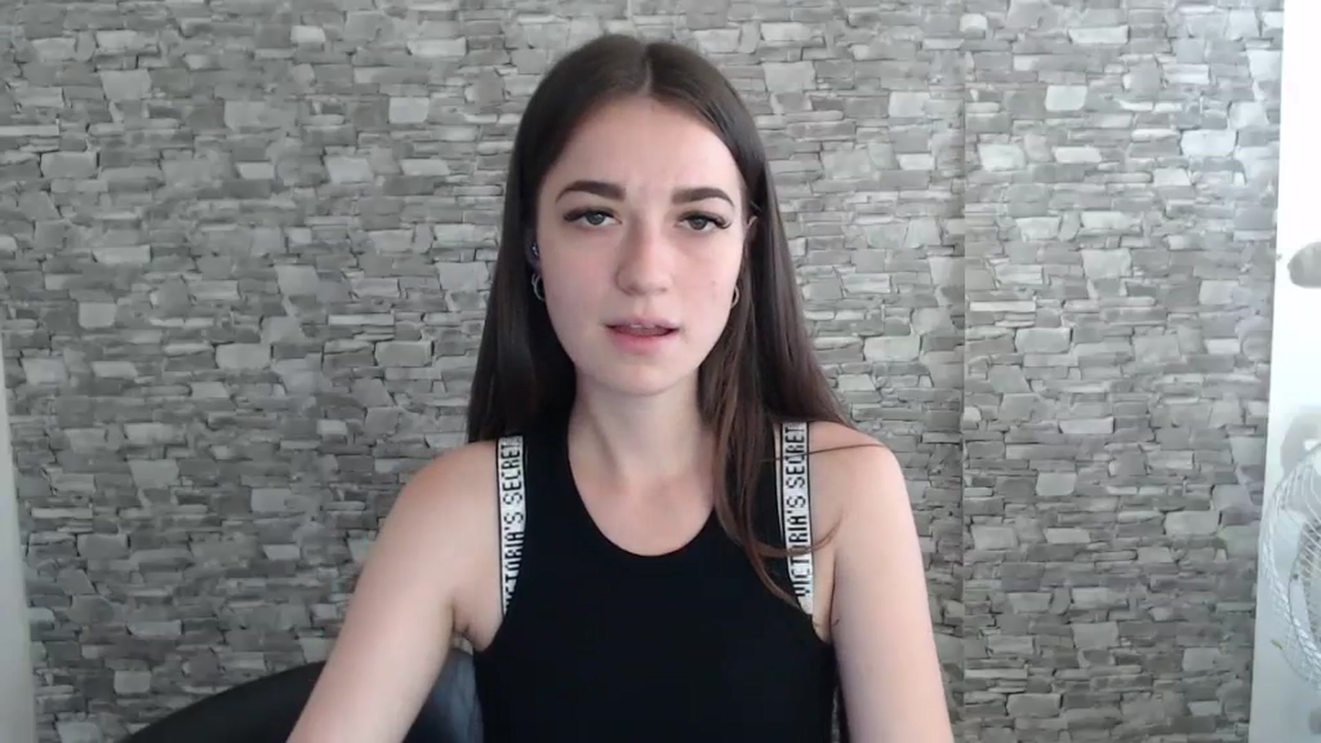 Gallery image thumbnail from Eva_Eldis's myfreecams stream on, 08/18/2023, 09:55 image 18 of 20