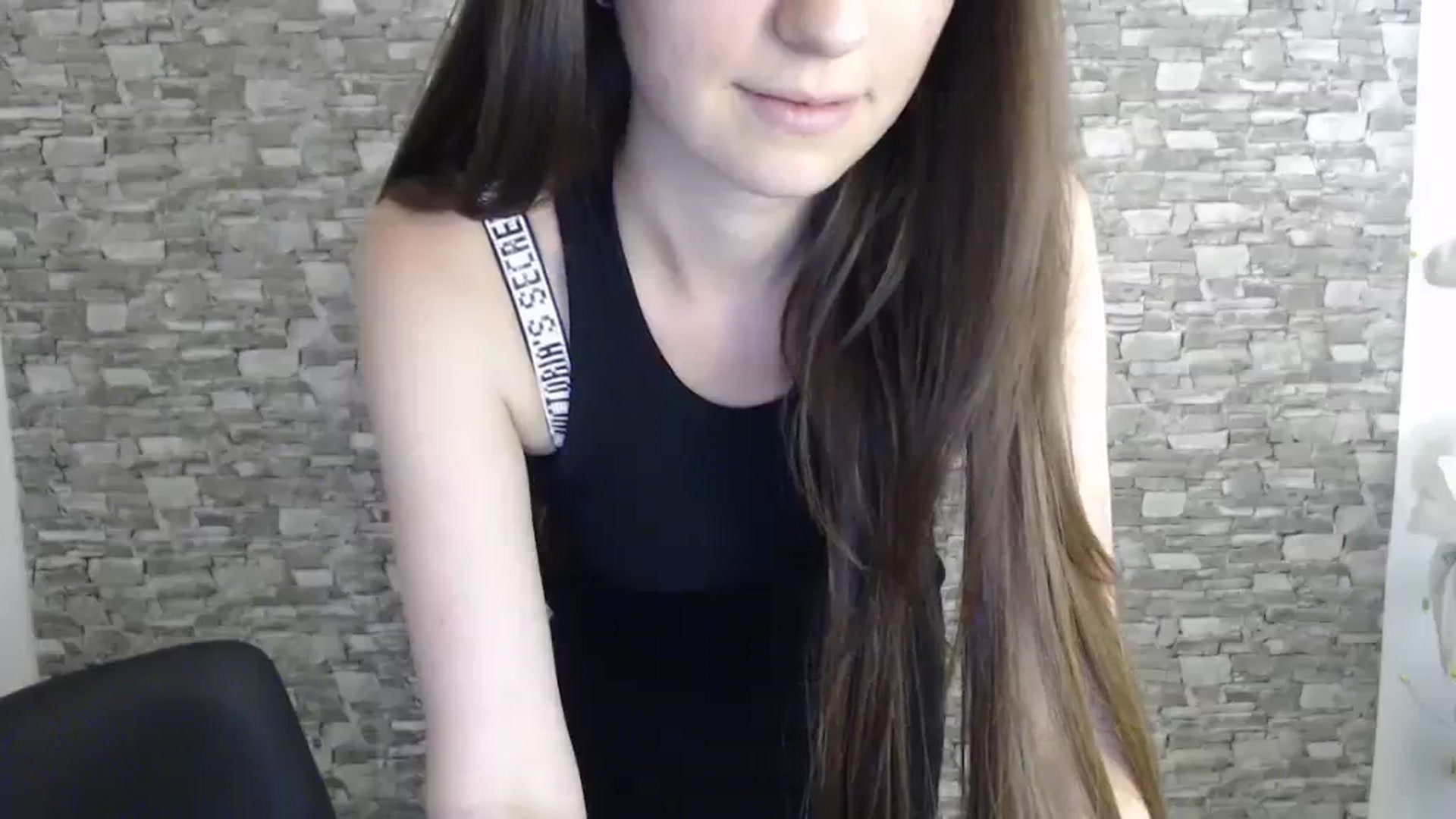 Gallery image thumbnail from Eva_Eldis's myfreecams stream on, 08/18/2023, 13:33 image 11 of 20