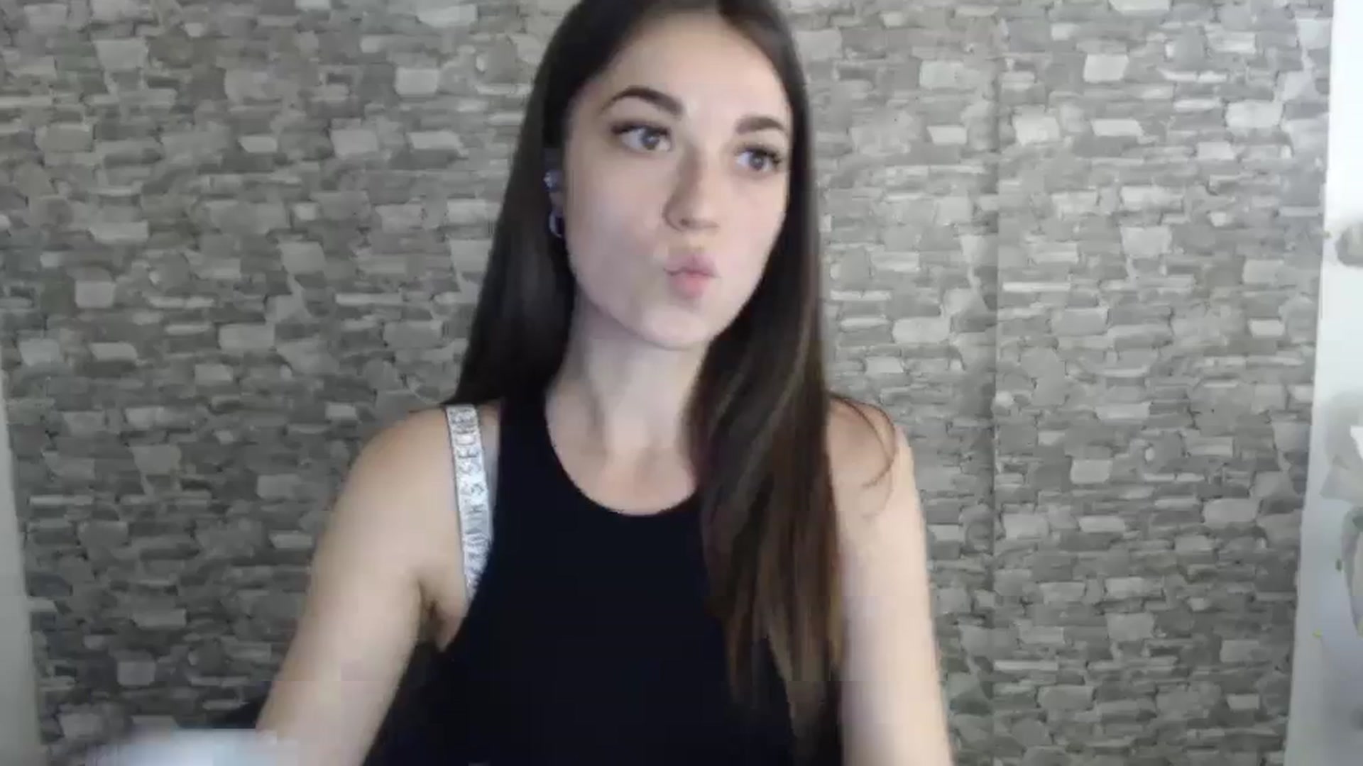 Gallery image thumbnail from Eva_Eldis's myfreecams stream on, 08/18/2023, 13:33 image 15 of 20