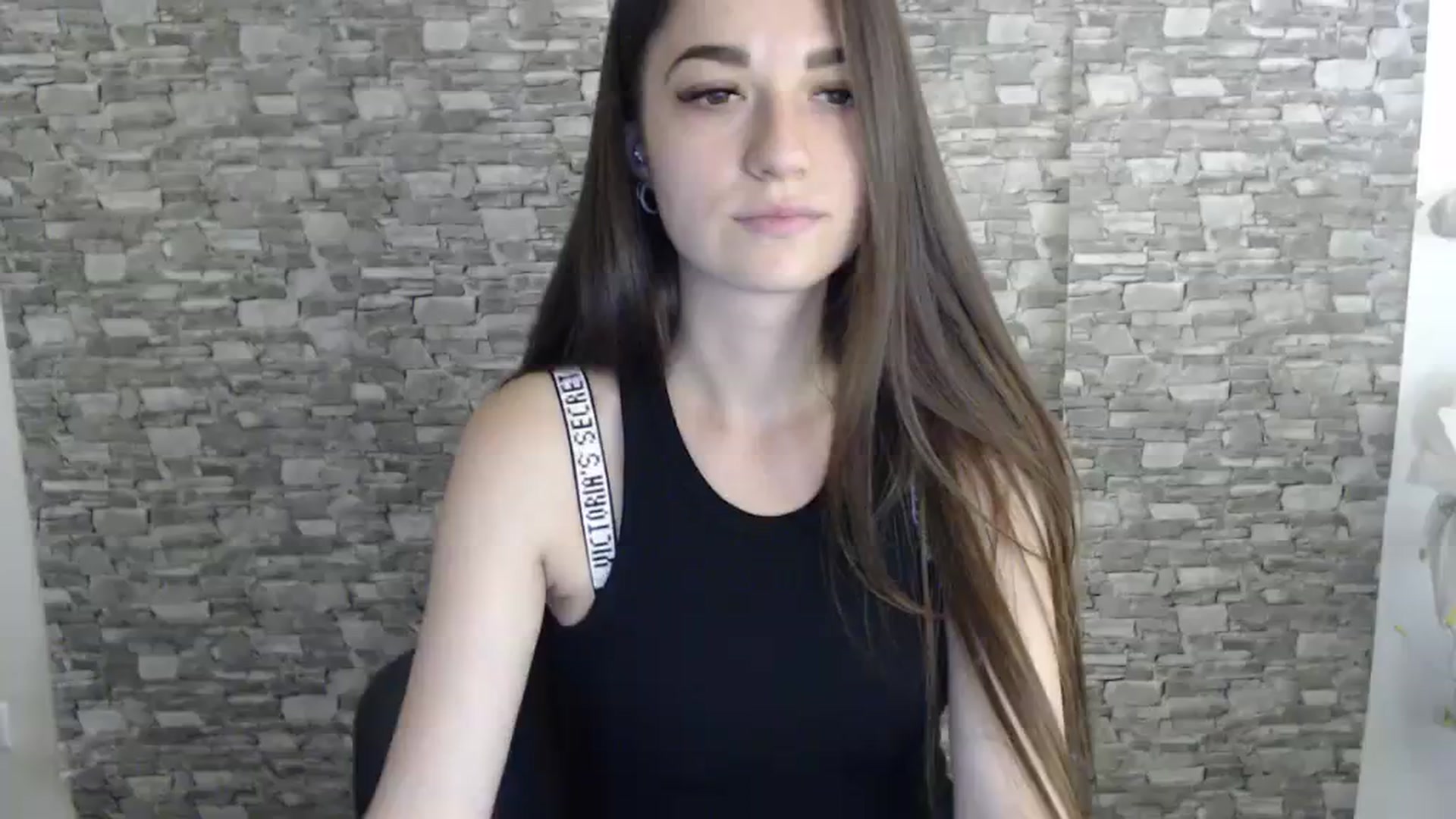 Gallery image thumbnail from Eva_Eldis's myfreecams stream on, 08/18/2023, 13:33 image 4 of 20