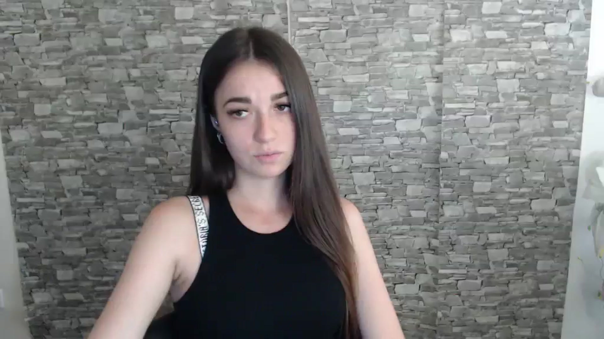Gallery image thumbnail from Eva_Eldis's myfreecams stream on, 08/18/2023, 13:57 image 17 of 20