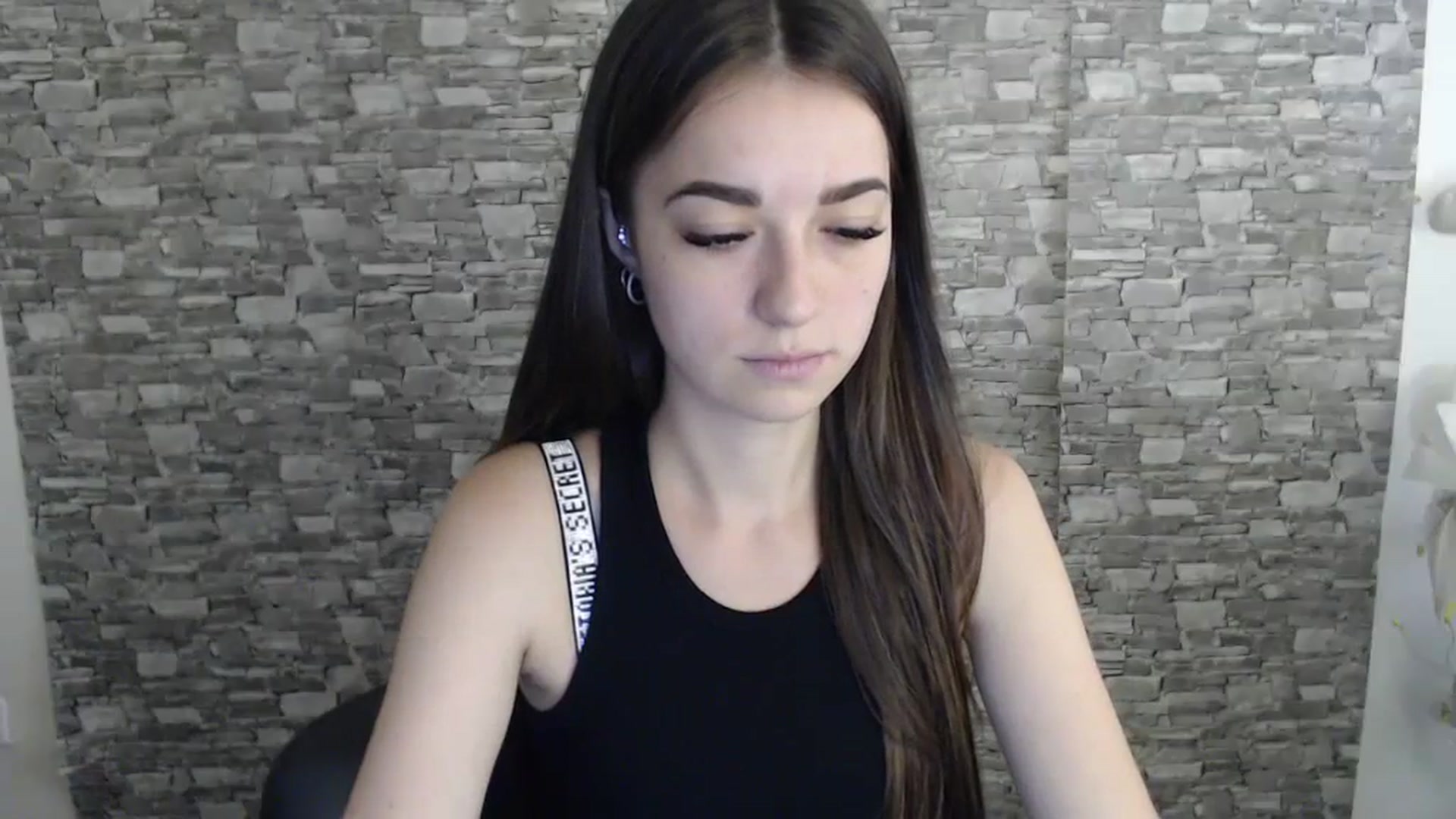 Gallery image thumbnail from Eva_Eldis's myfreecams stream on, 08/18/2023, 13:57 image 10 of 20