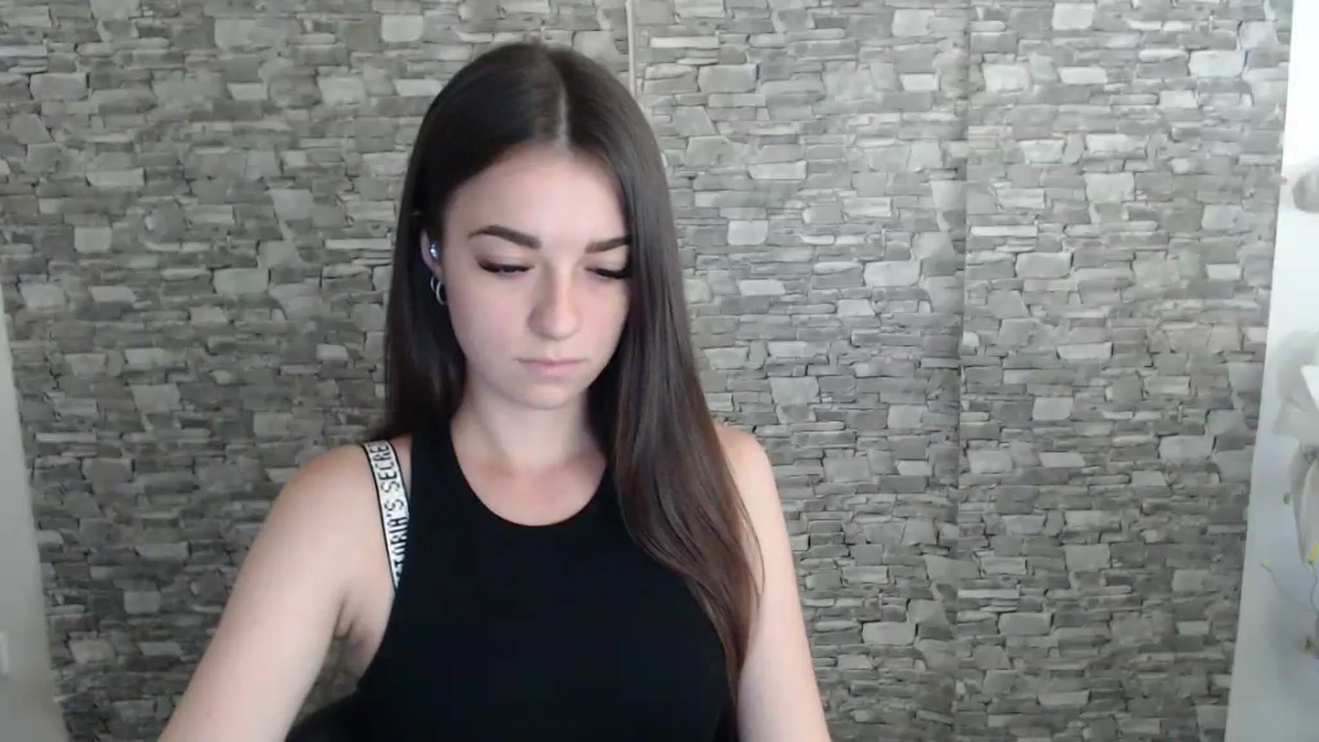 Gallery image thumbnail from Eva_Eldis's myfreecams stream on, 08/18/2023, 13:57 image 15 of 20