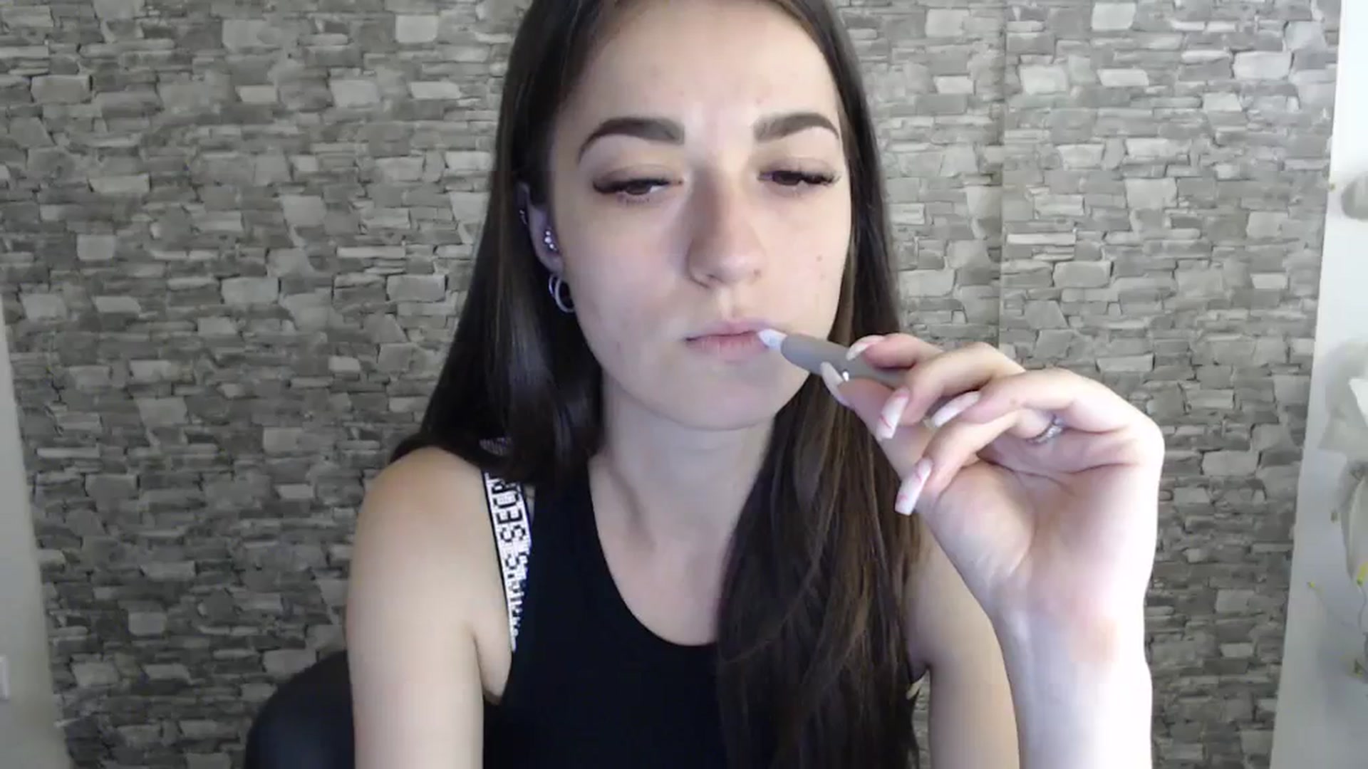 Gallery image thumbnail from Eva_Eldis's myfreecams stream on, 08/18/2023, 13:57 image 8 of 20
