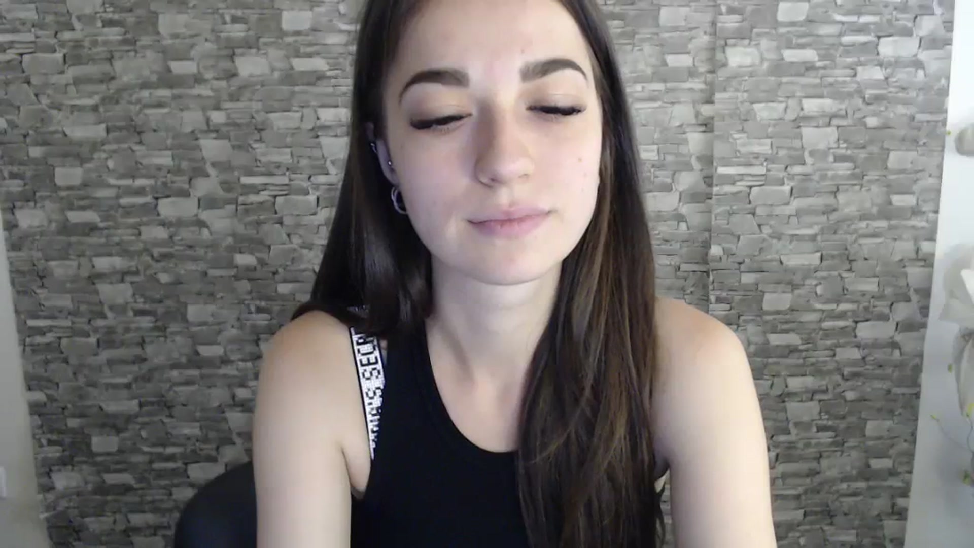 Gallery image thumbnail from Eva_Eldis's myfreecams stream on, 08/18/2023, 13:57 image 7 of 20