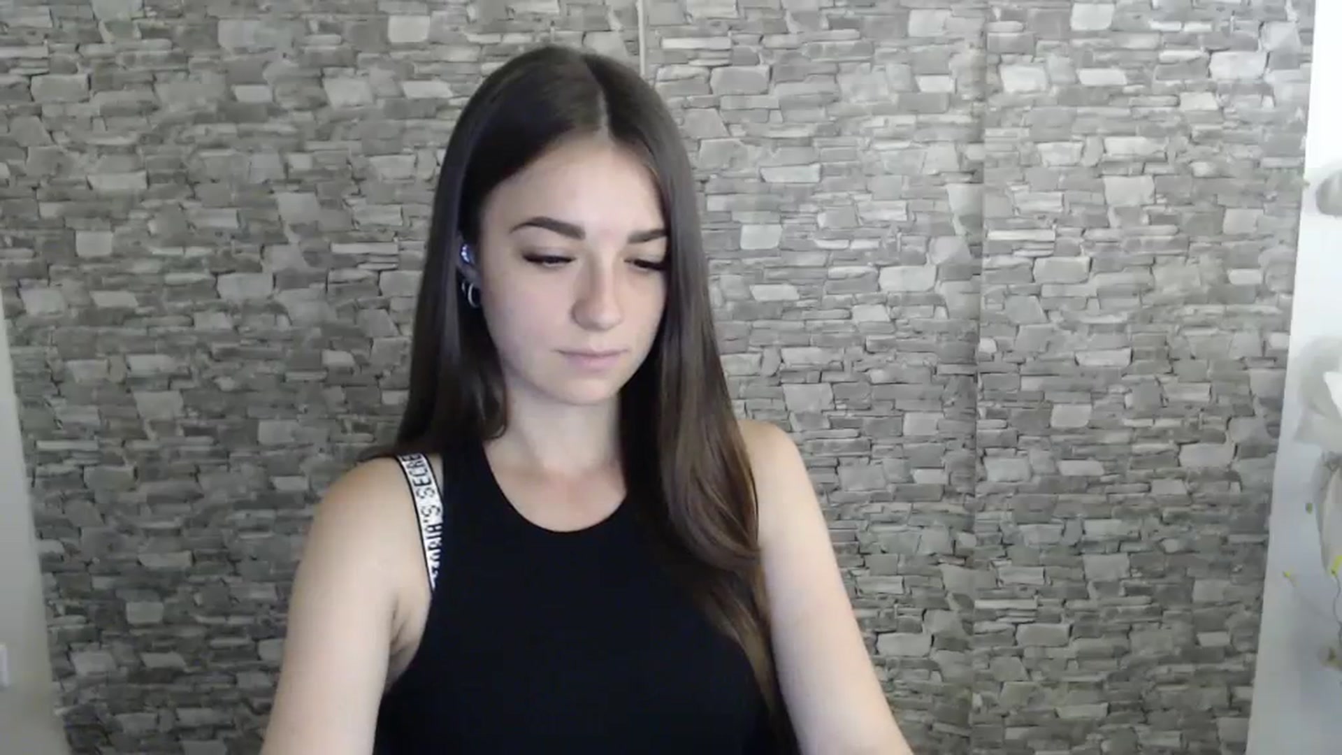 Gallery image thumbnail from Eva_Eldis's myfreecams stream on, 08/18/2023, 13:57 image 19 of 20