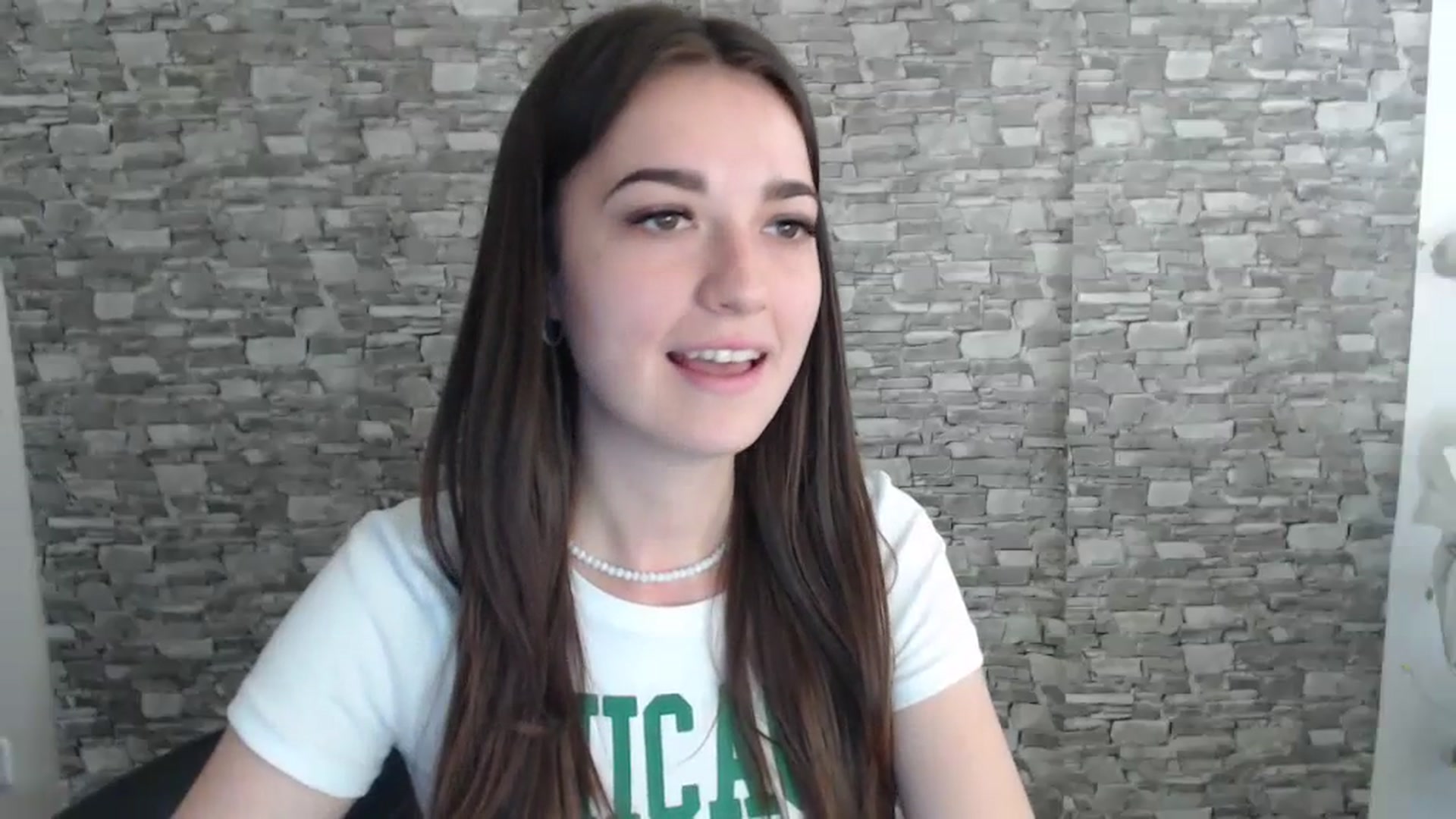 Gallery image thumbnail from Eva_Eldis's myfreecams stream on, 08/19/2023, 11:28 image 18 of 20