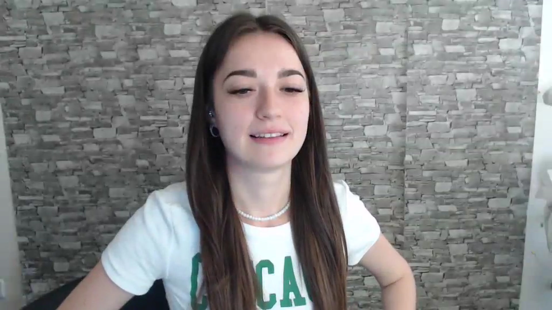 Gallery image thumbnail from Eva_Eldis's myfreecams stream on, 08/19/2023, 11:28 image 16 of 20