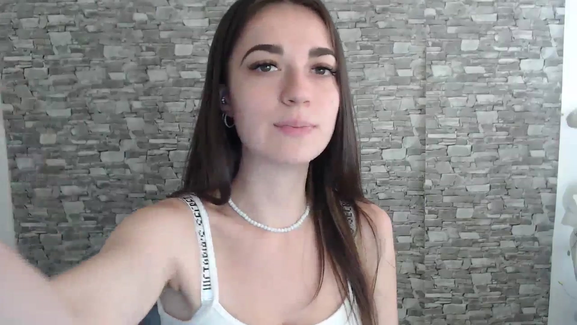 Gallery image thumbnail from Eva_Eldis's myfreecams stream on, 08/20/2023, 10:19 image 15 of 20