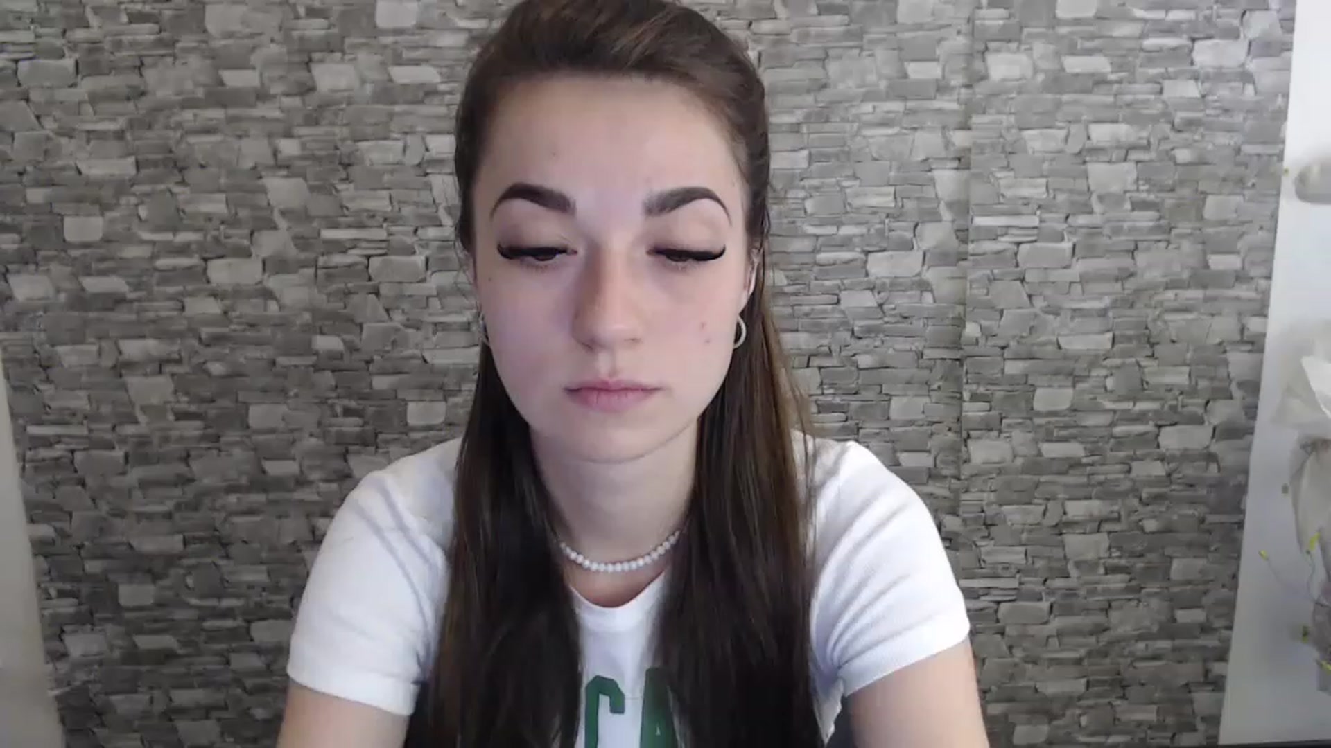 Gallery image thumbnail from Eva_Eldis's myfreecams stream on, 08/21/2023, 14:49 image 4 of 20