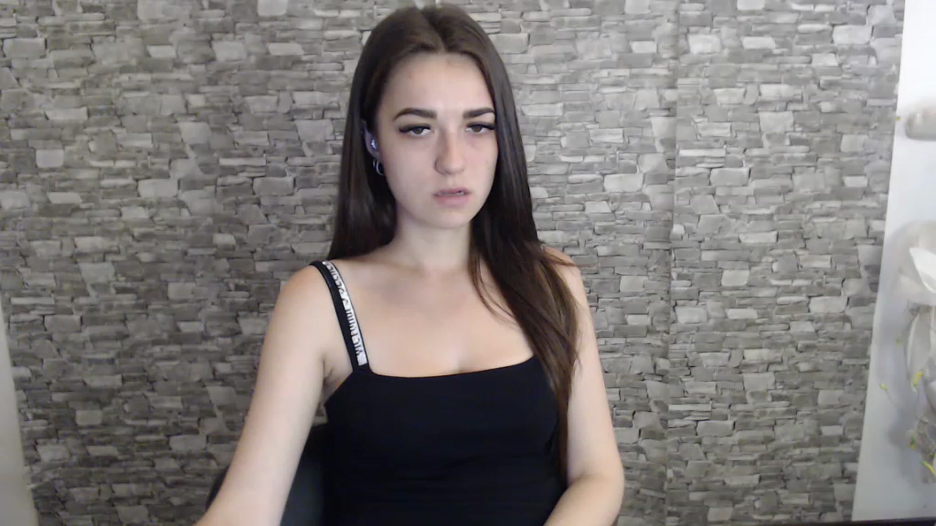 Gallery image thumbnail from Eva_Eldis's myfreecams stream on, 08/22/2023, 14:58 image 14 of 20
