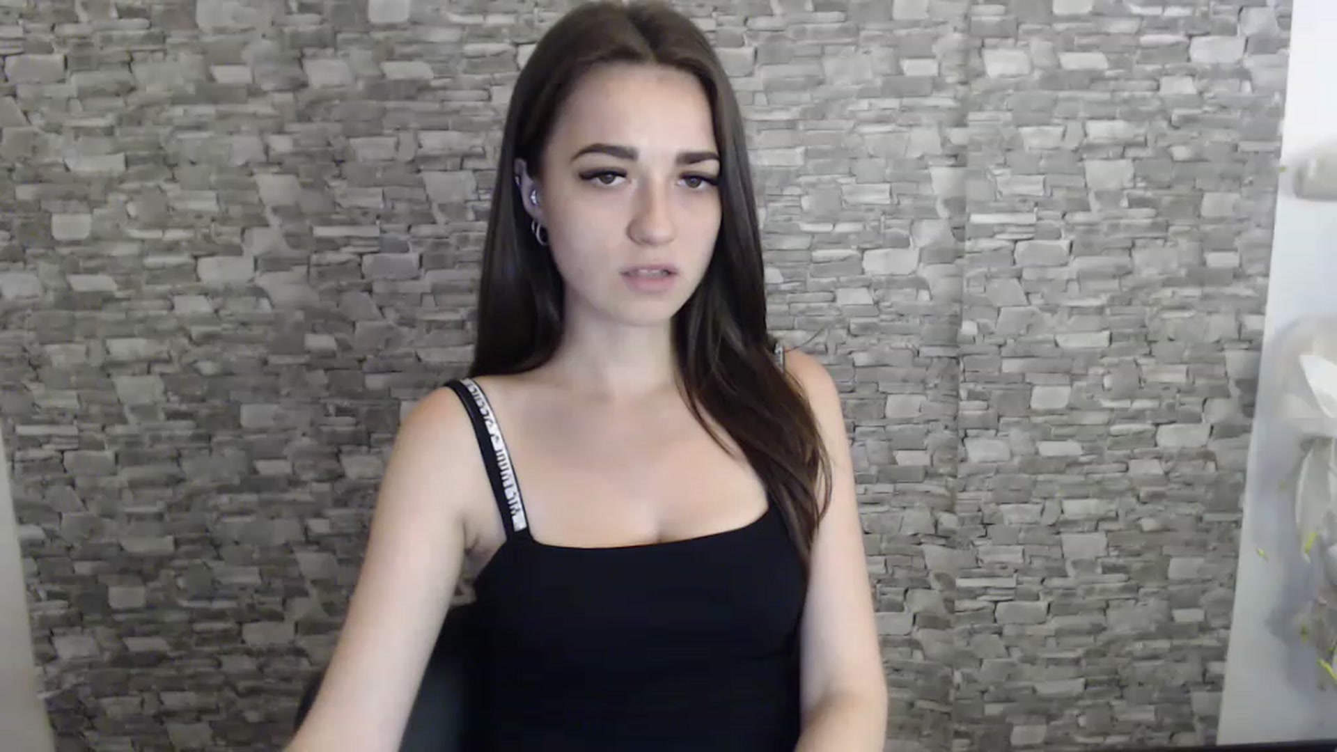 Gallery image thumbnail from Eva_Eldis's myfreecams stream on, 08/22/2023, 14:58 image 13 of 20