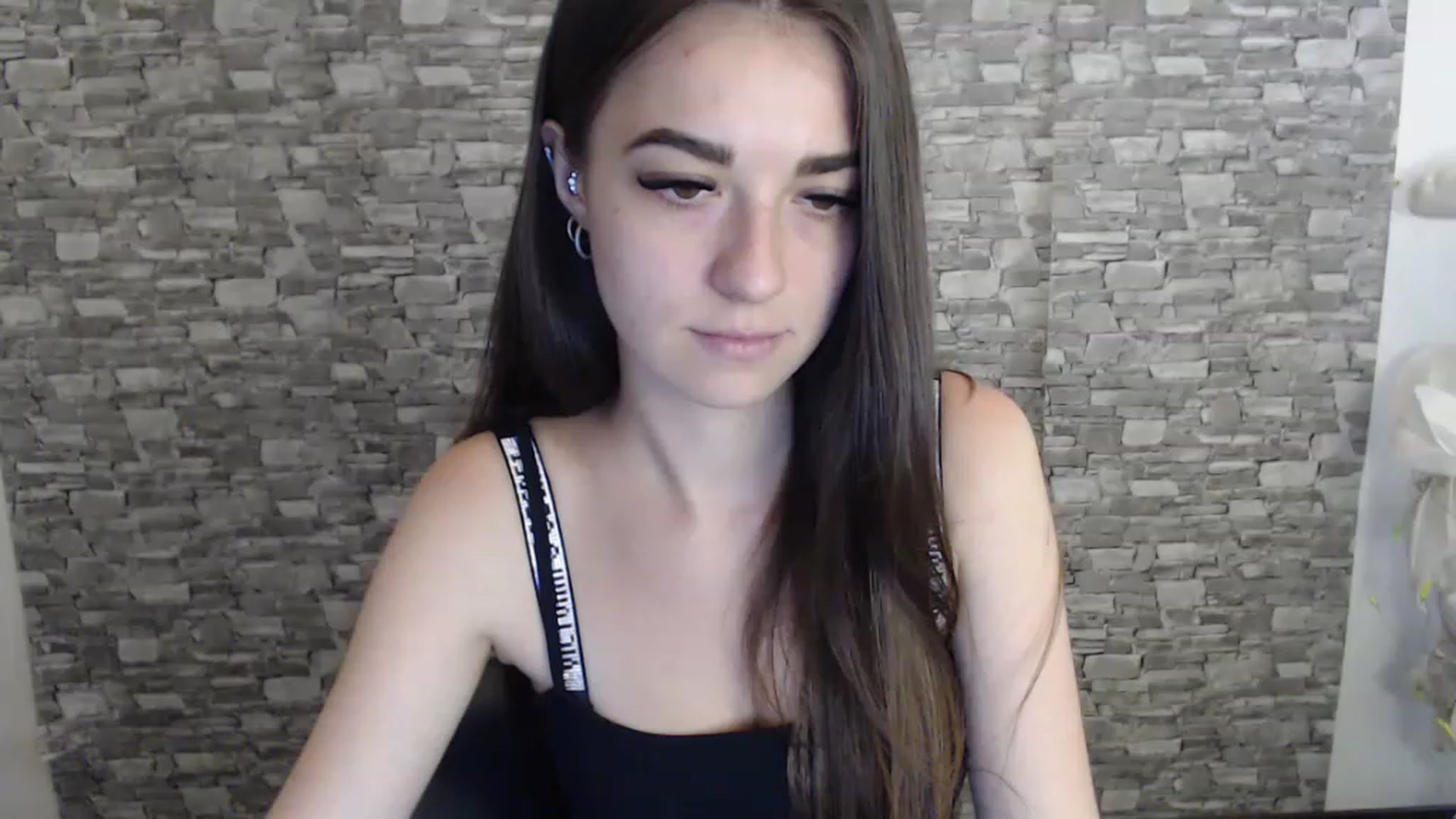 Gallery image thumbnail from Eva_Eldis's myfreecams stream on, 08/22/2023, 14:58 image 2 of 20