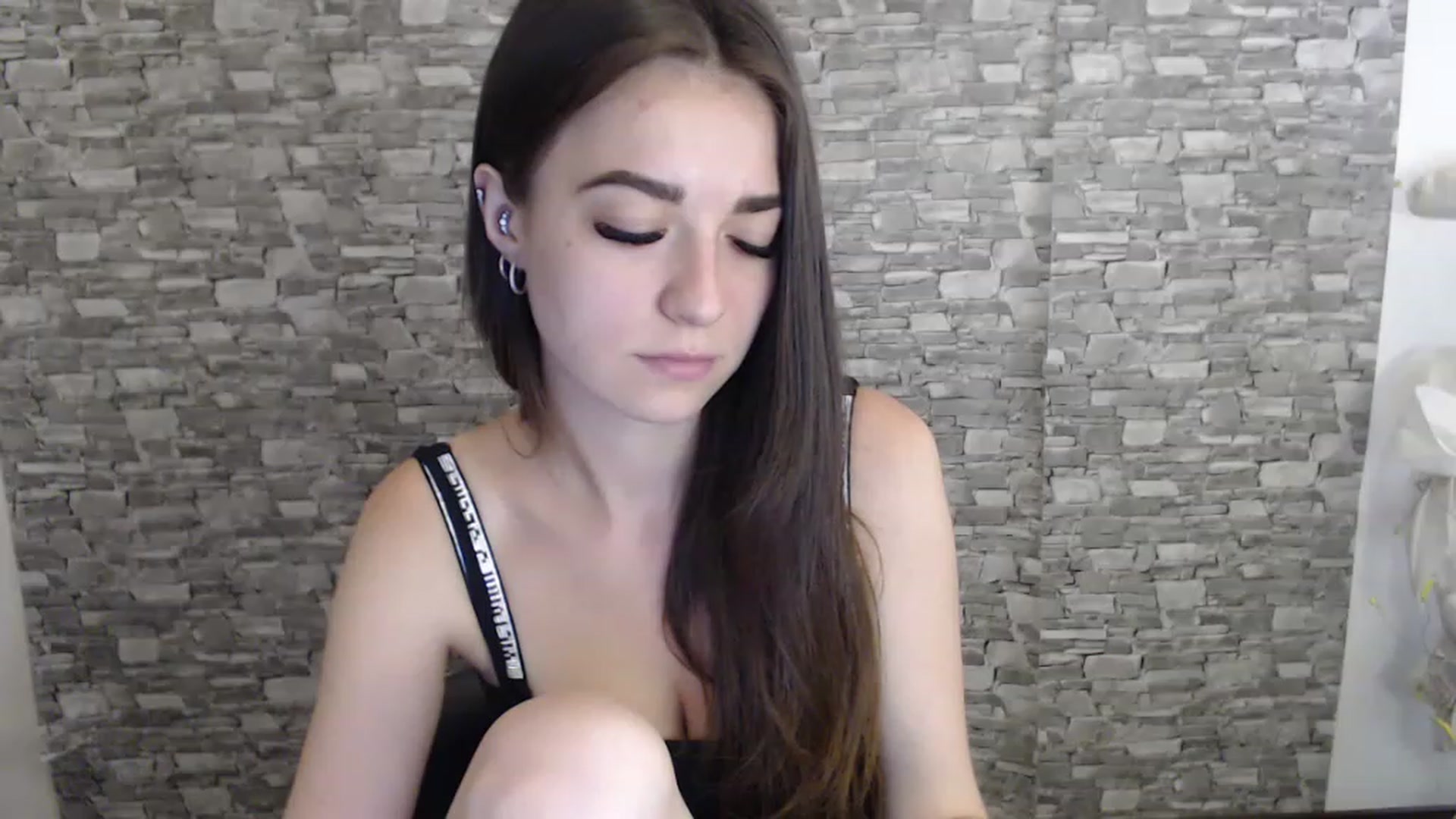Gallery image thumbnail from Eva_Eldis's myfreecams stream on, 08/22/2023, 14:58 image 8 of 20