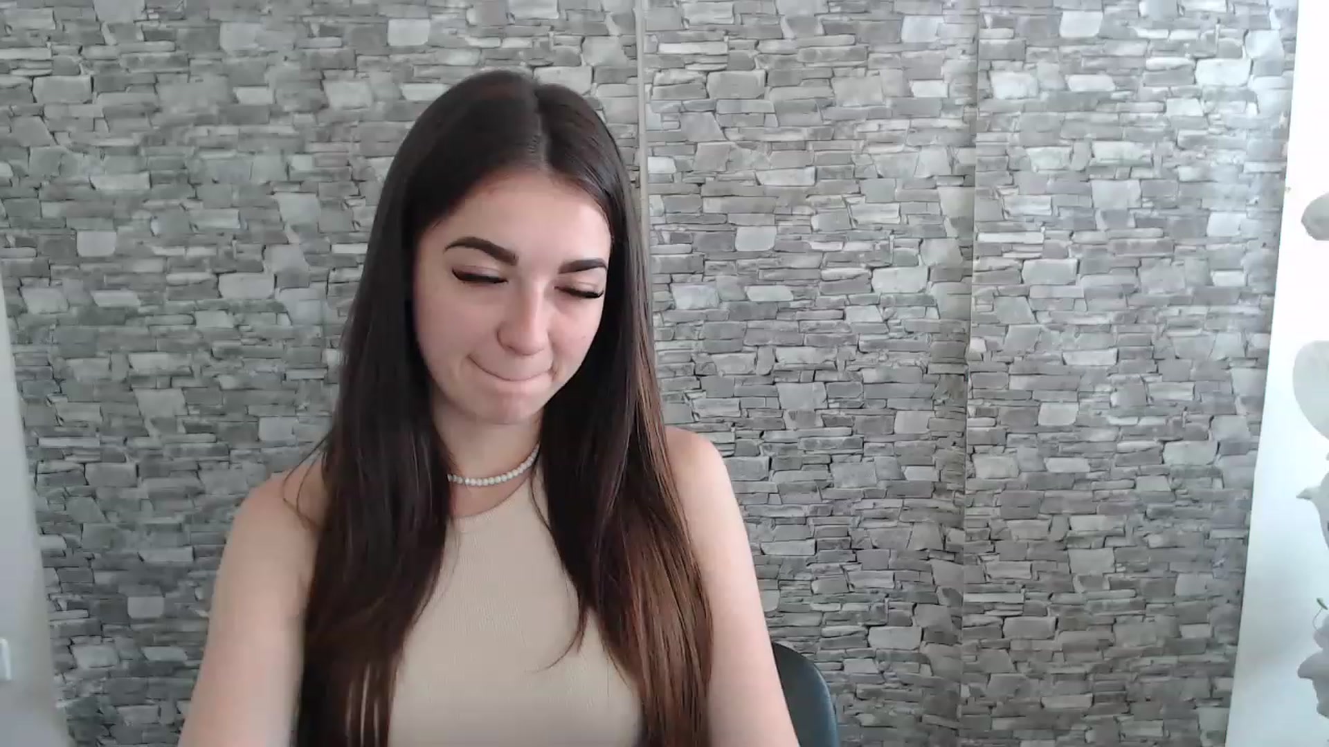 Gallery image thumbnail from Eva_Eldis's myfreecams stream on, 08/23/2023, 09:22 image 14 of 20