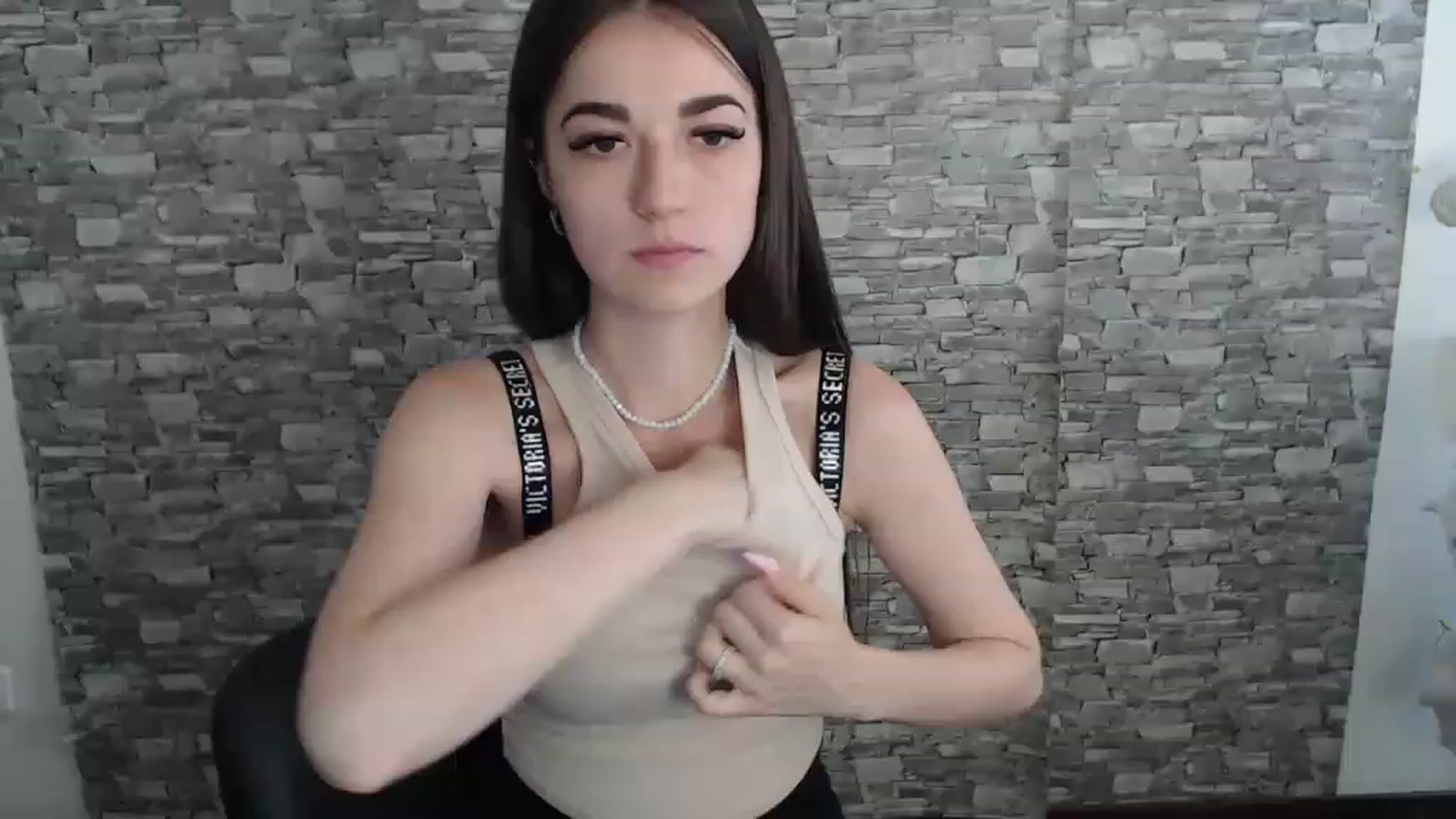Gallery image thumbnail from Eva_Eldis's myfreecams stream on, 08/23/2023, 12:03 image 1 of 20