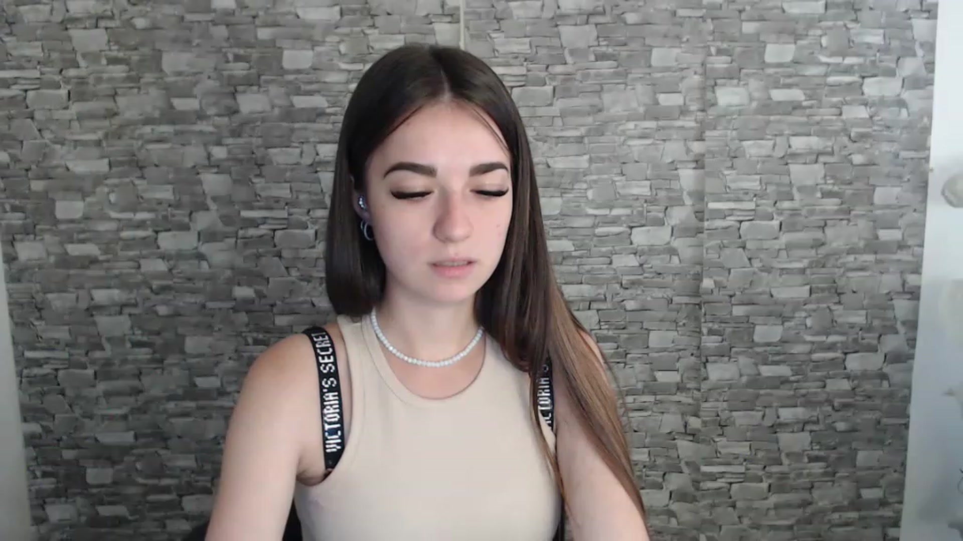 Gallery image thumbnail from Eva_Eldis's myfreecams stream on, 08/23/2023, 12:03 image 8 of 20