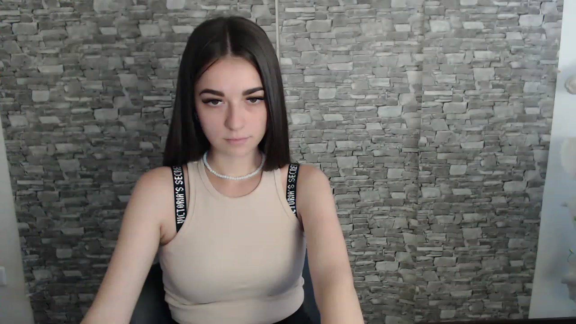 Gallery image thumbnail from Eva_Eldis's myfreecams stream on, 08/23/2023, 12:25 image 14 of 20