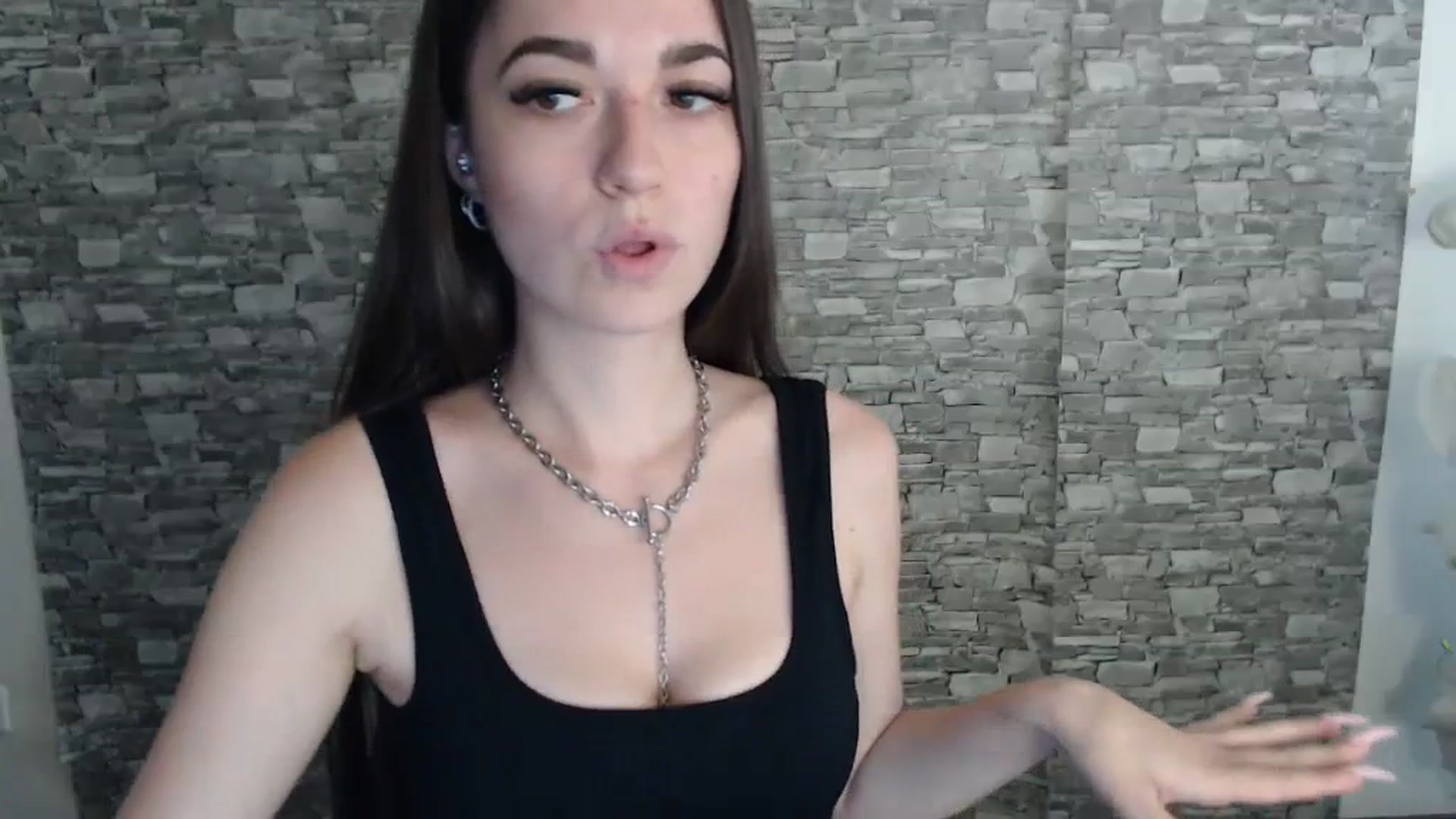 Gallery image thumbnail from Eva_Eldis's myfreecams stream on, 08/25/2023, 13:15 image 15 of 20