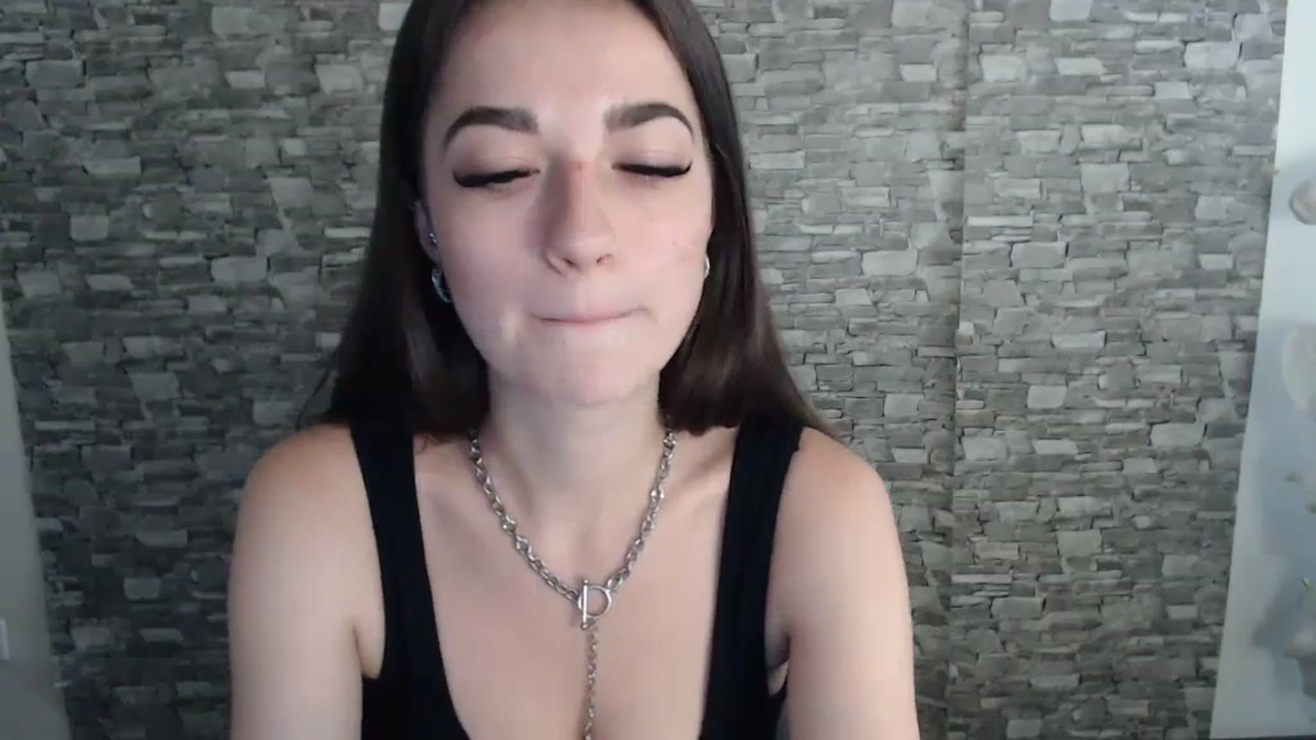 Gallery image thumbnail from Eva_Eldis's myfreecams stream on, 08/25/2023, 13:15 image 13 of 20