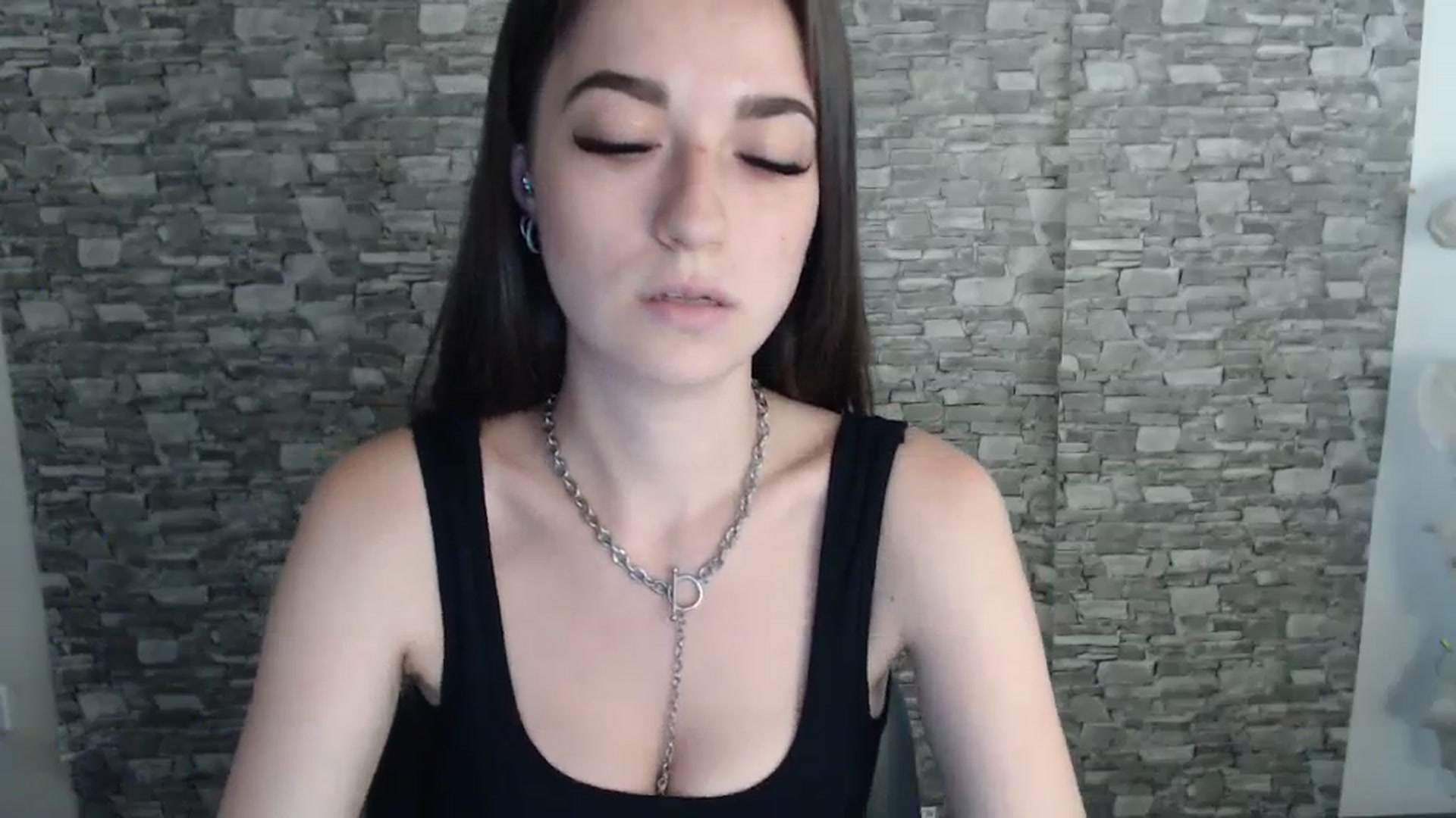 Gallery image thumbnail from Eva_Eldis's myfreecams stream on, 08/25/2023, 13:15 image 12 of 20
