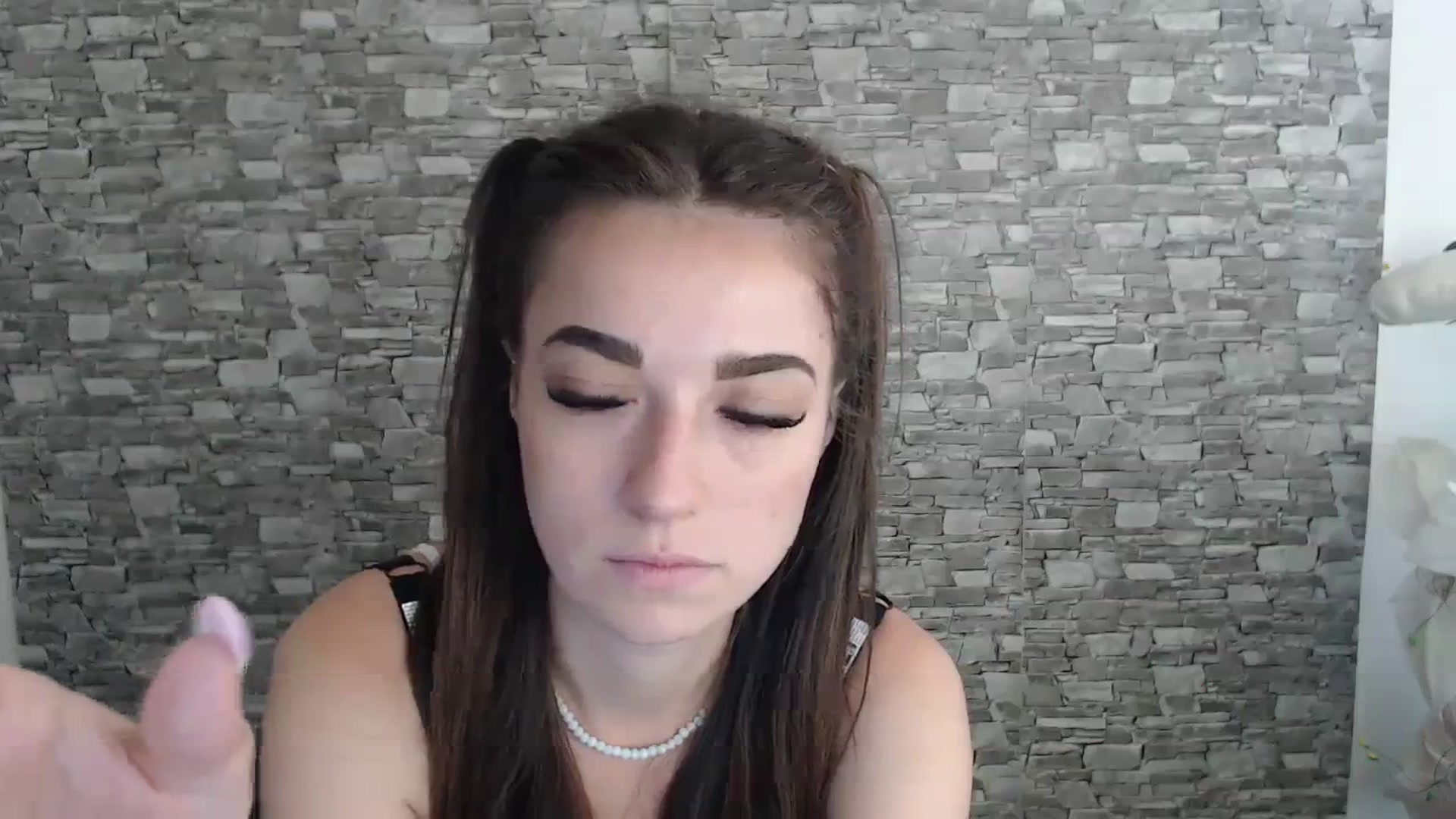 Gallery image thumbnail from Eva_Eldis's myfreecams stream on, 09/01/2023, 11:32 image 17 of 20