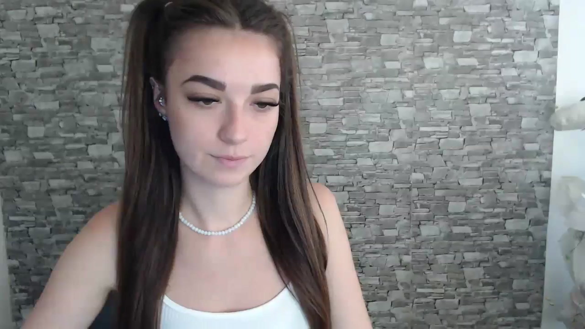 Gallery image thumbnail from Eva_Eldis's myfreecams stream on, 09/01/2023, 11:32 image 6 of 20