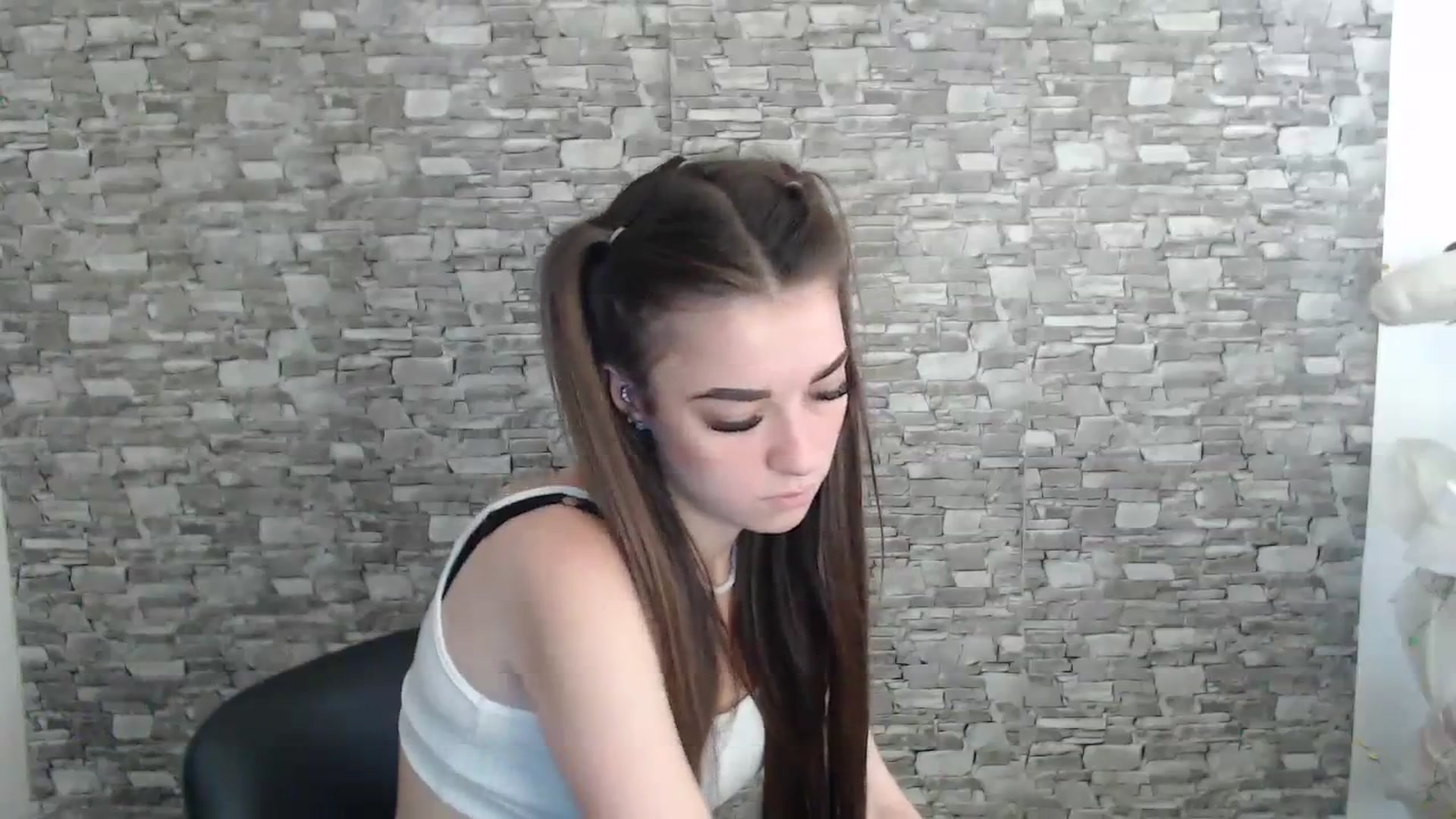 Gallery image thumbnail from Eva_Eldis's myfreecams stream on, 09/01/2023, 11:32 image 7 of 20