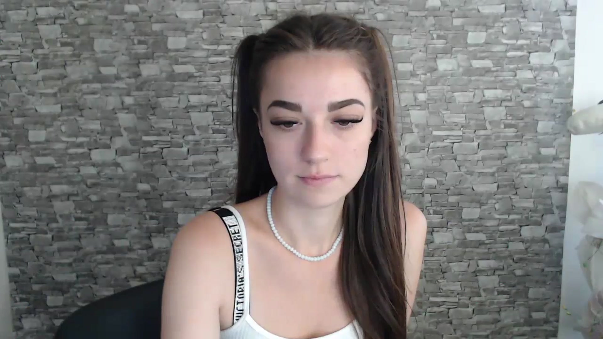 Gallery image thumbnail from Eva_Eldis's myfreecams stream on, 09/01/2023, 11:32 image 4 of 20