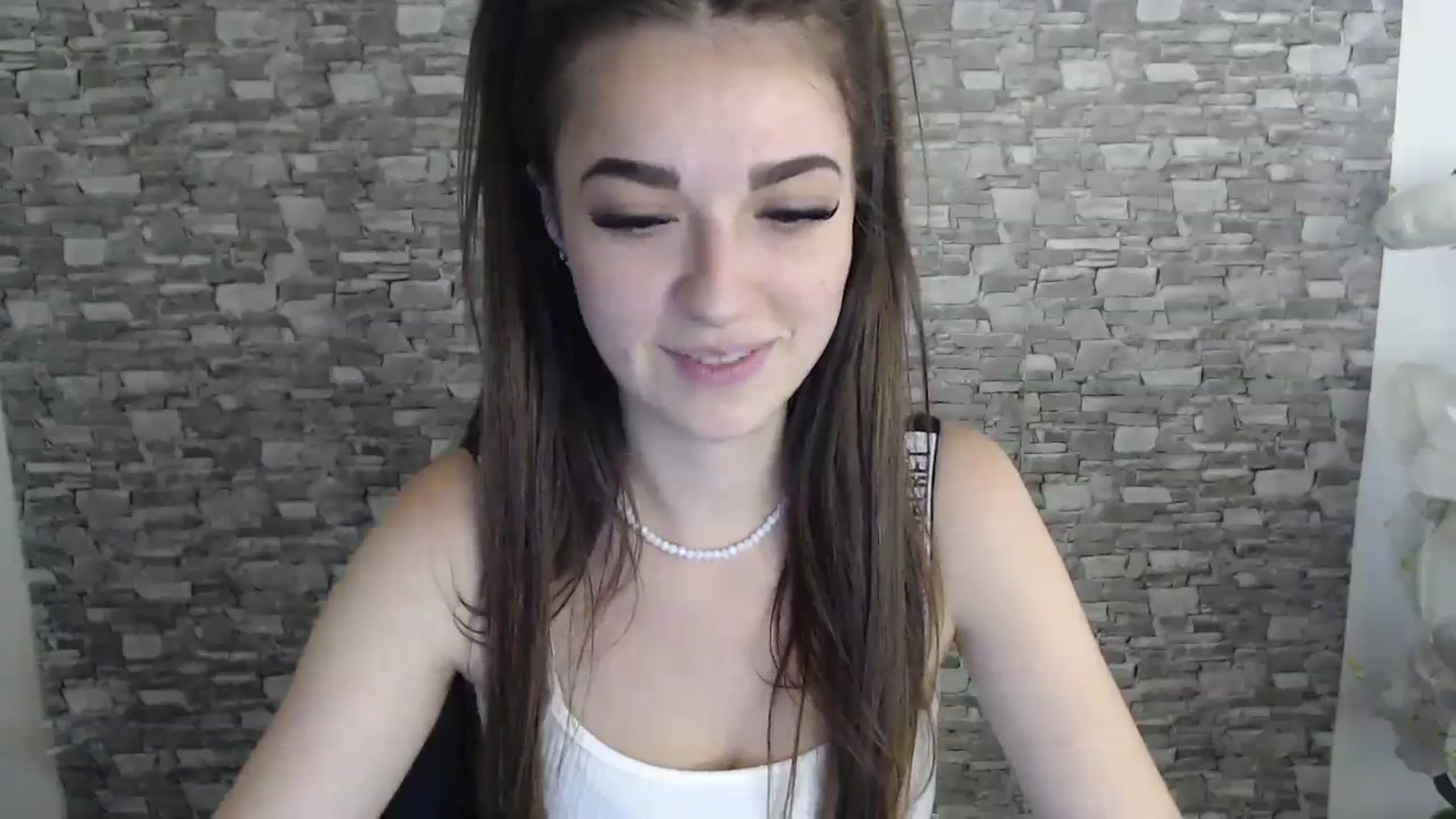 Gallery image thumbnail from Eva_Eldis's myfreecams stream on, 09/01/2023, 13:56 image 8 of 20