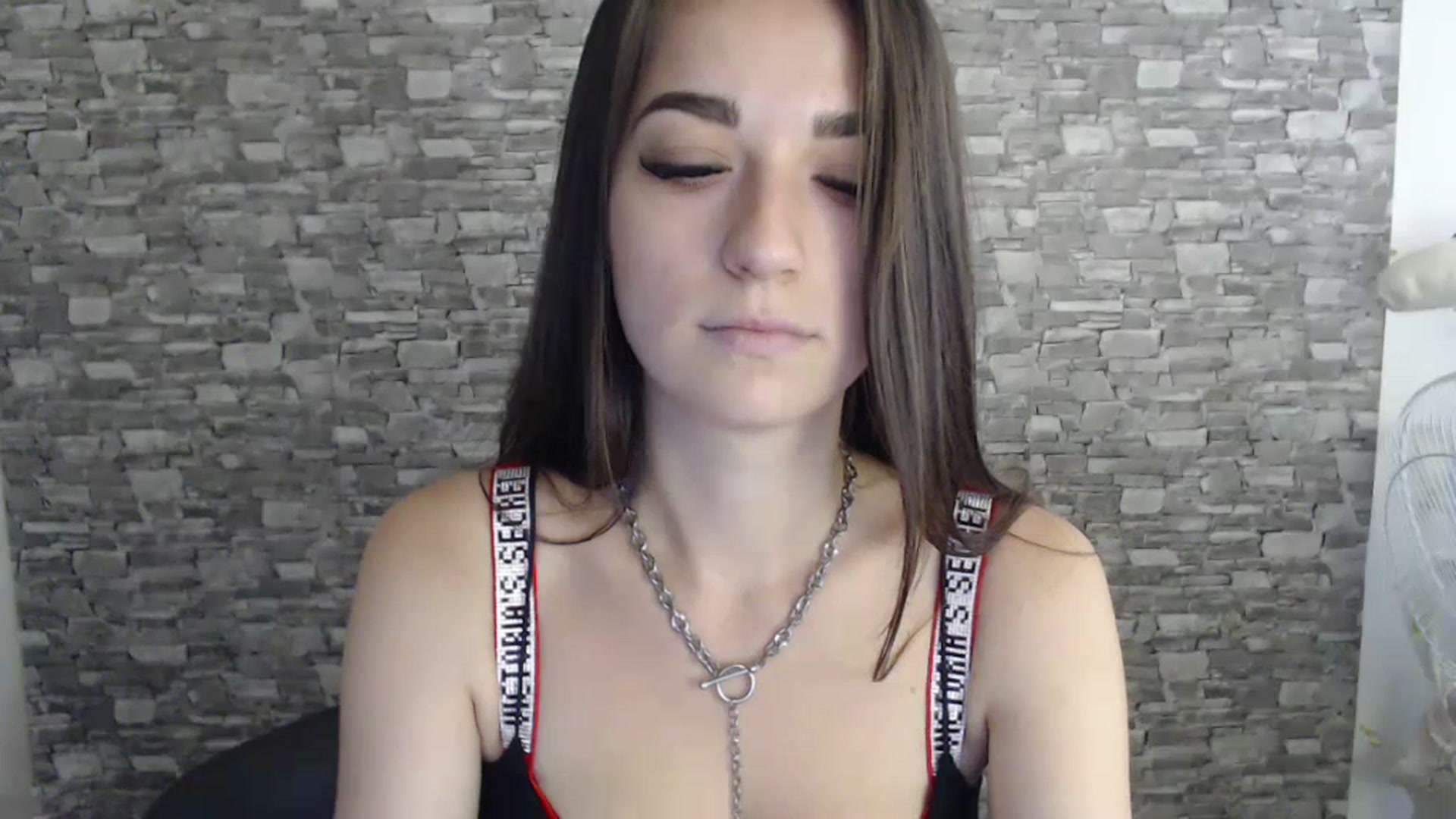 Gallery image thumbnail from Eva_Eldis's myfreecams stream on, 09/05/2023, 12:34 image 10 of 20