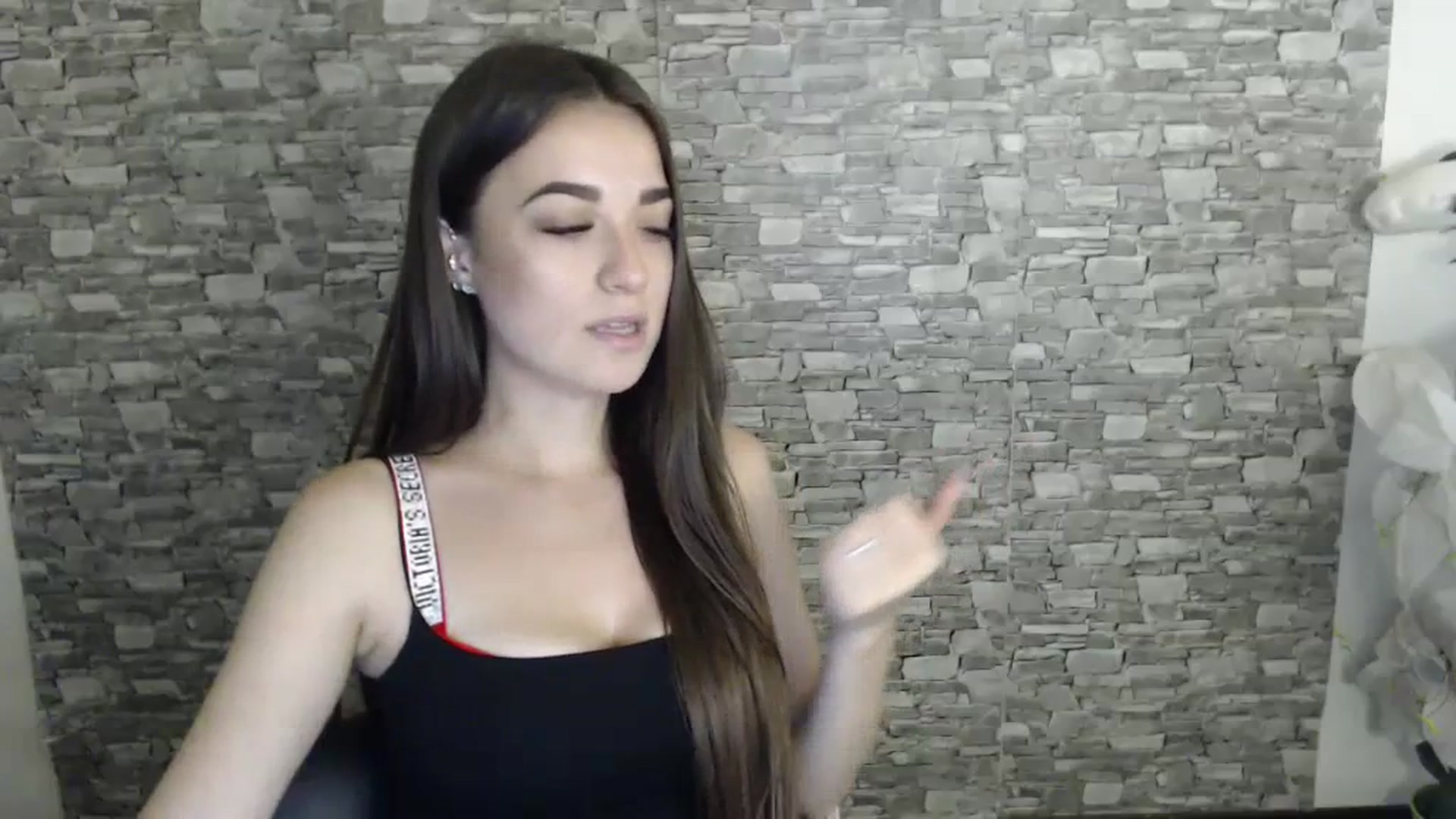 Gallery image thumbnail from Eva_Eldis's myfreecams stream on, 09/09/2023, 16:14 image 13 of 20