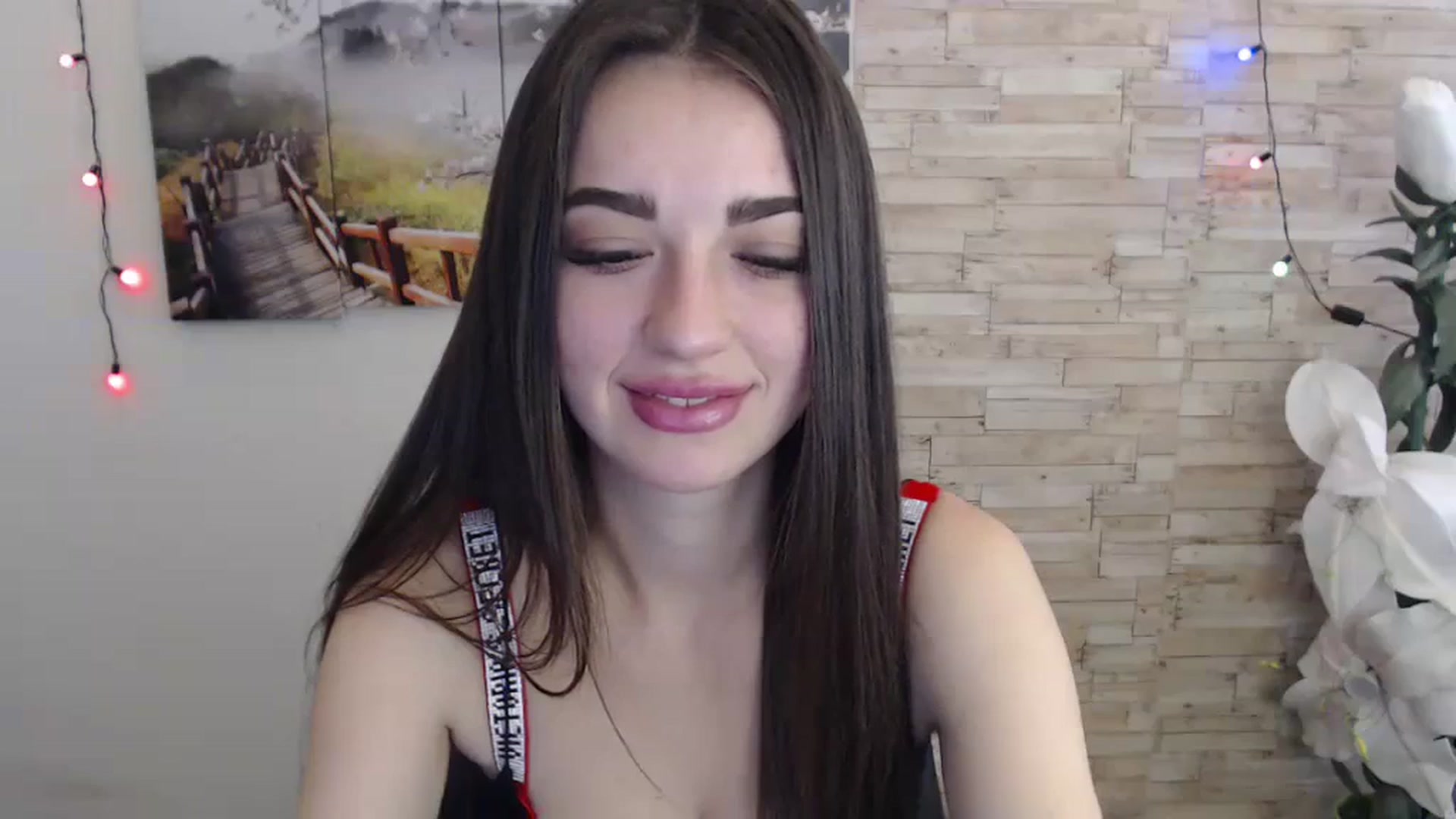 Gallery image thumbnail from Eva_Eldis's myfreecams stream on, 10/10/2023, 11:39 image 14 of 20