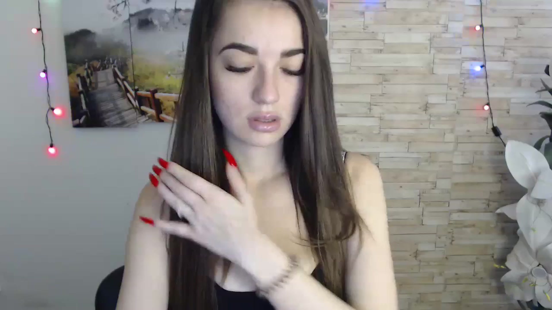 Gallery image thumbnail from Eva_Eldis's myfreecams stream on, 10/12/2023, 10:20 image 17 of 20