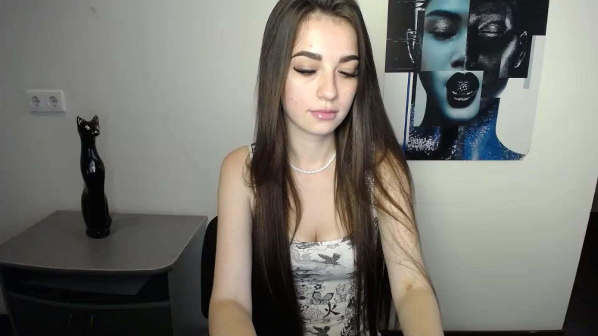 Gallery image thumbnail from Eva_Eldis's myfreecams stream on, 10/15/2023, 14:31 image 10 of 20
