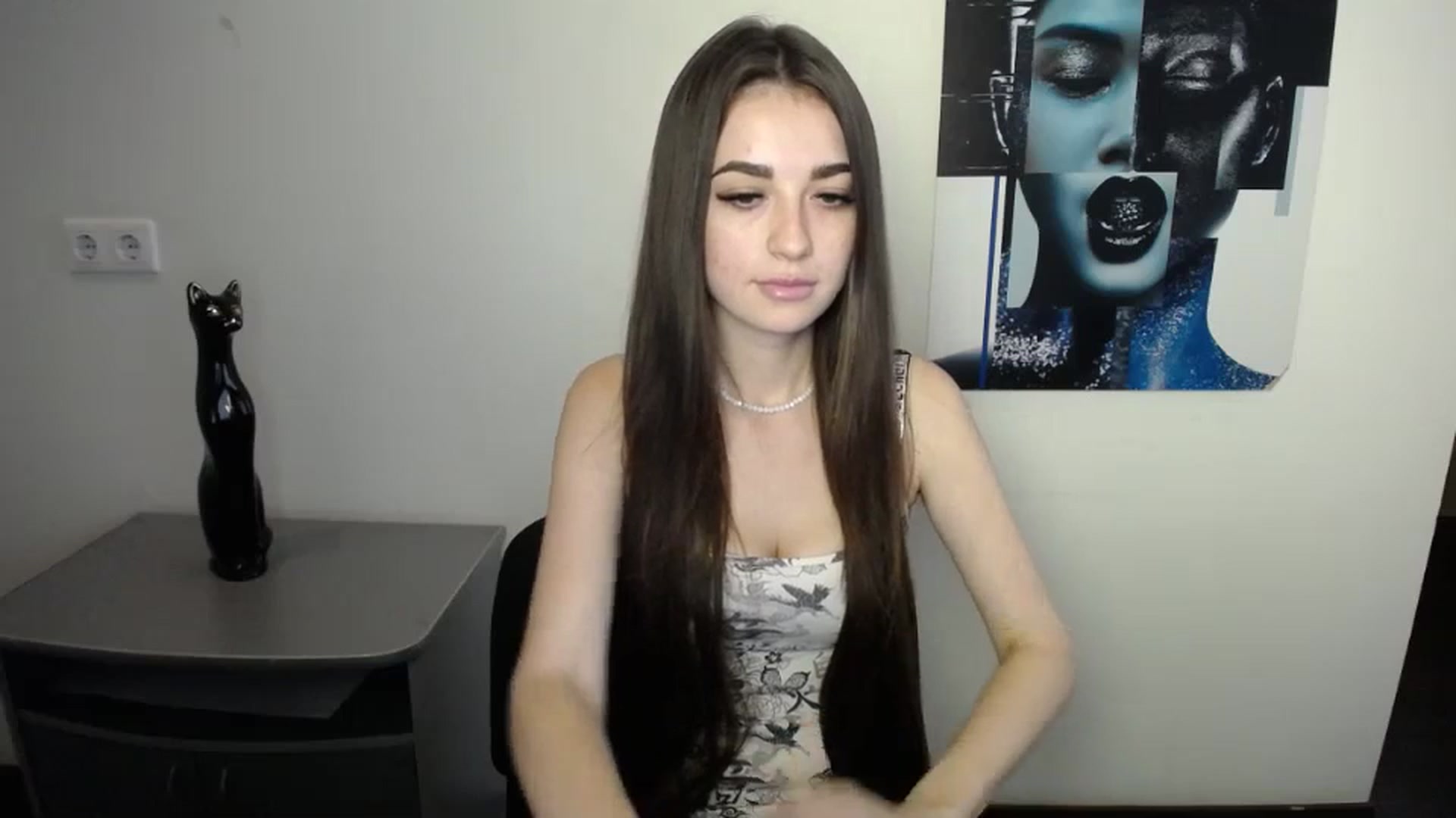 Gallery image thumbnail from Eva_Eldis's myfreecams stream on, 10/15/2023, 14:31 image 7 of 20