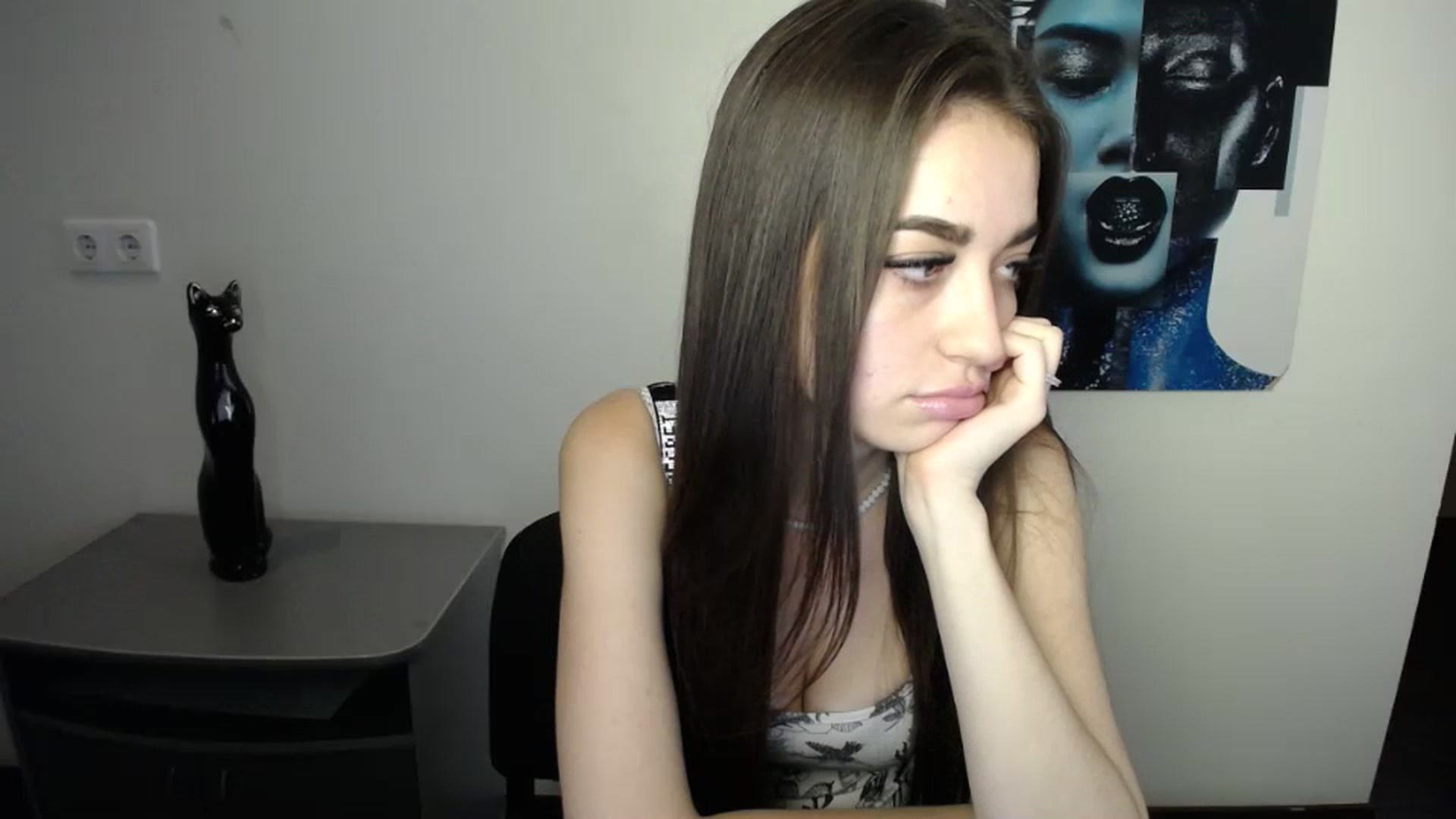 Gallery image thumbnail from Eva_Eldis's myfreecams stream on, 10/15/2023, 14:31 image 9 of 20