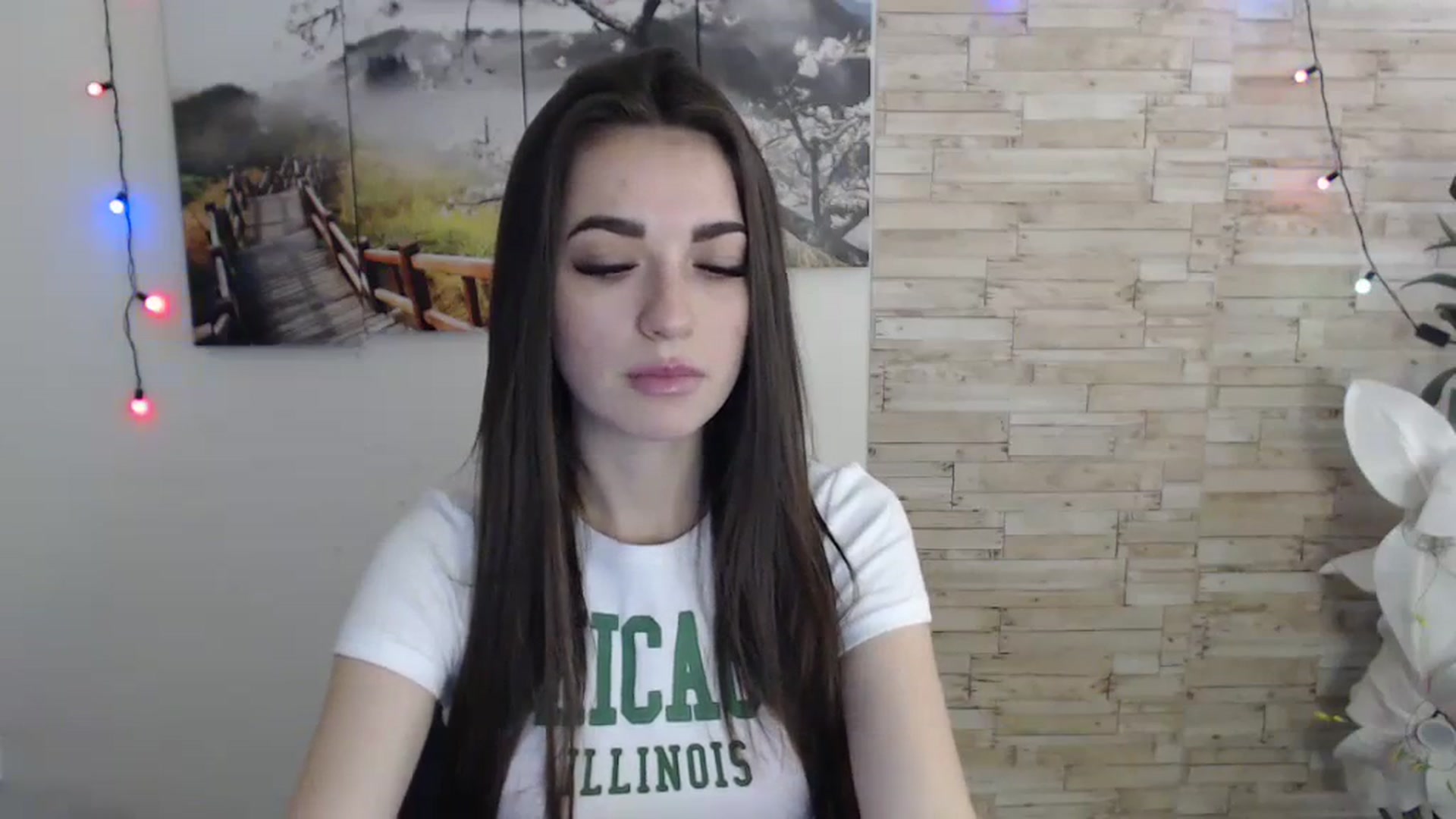 Gallery image thumbnail from Eva_Eldis's myfreecams stream on, 10/19/2023, 12:33 image 18 of 20